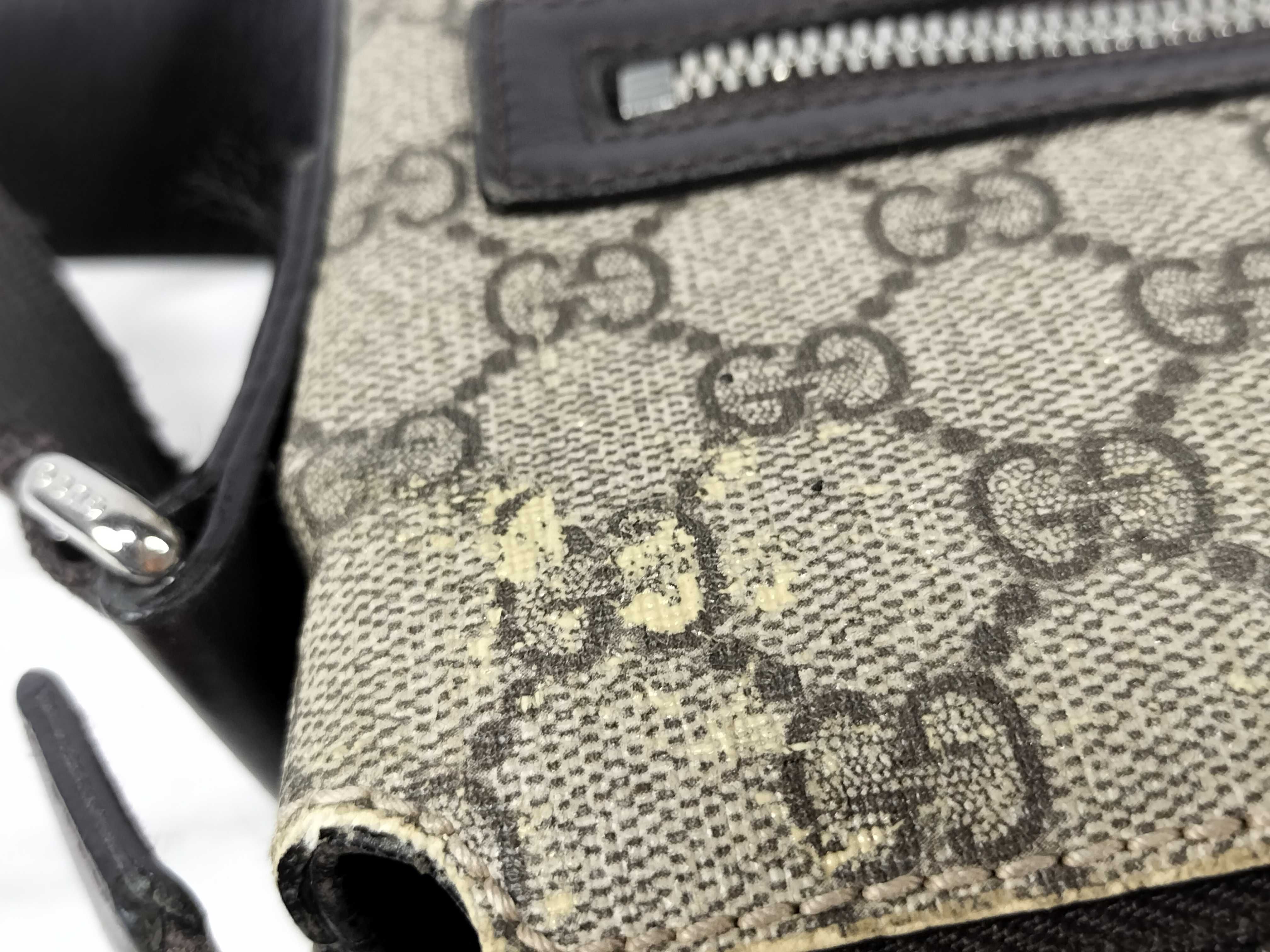 GG Supreme Shoulder Bag — view 14