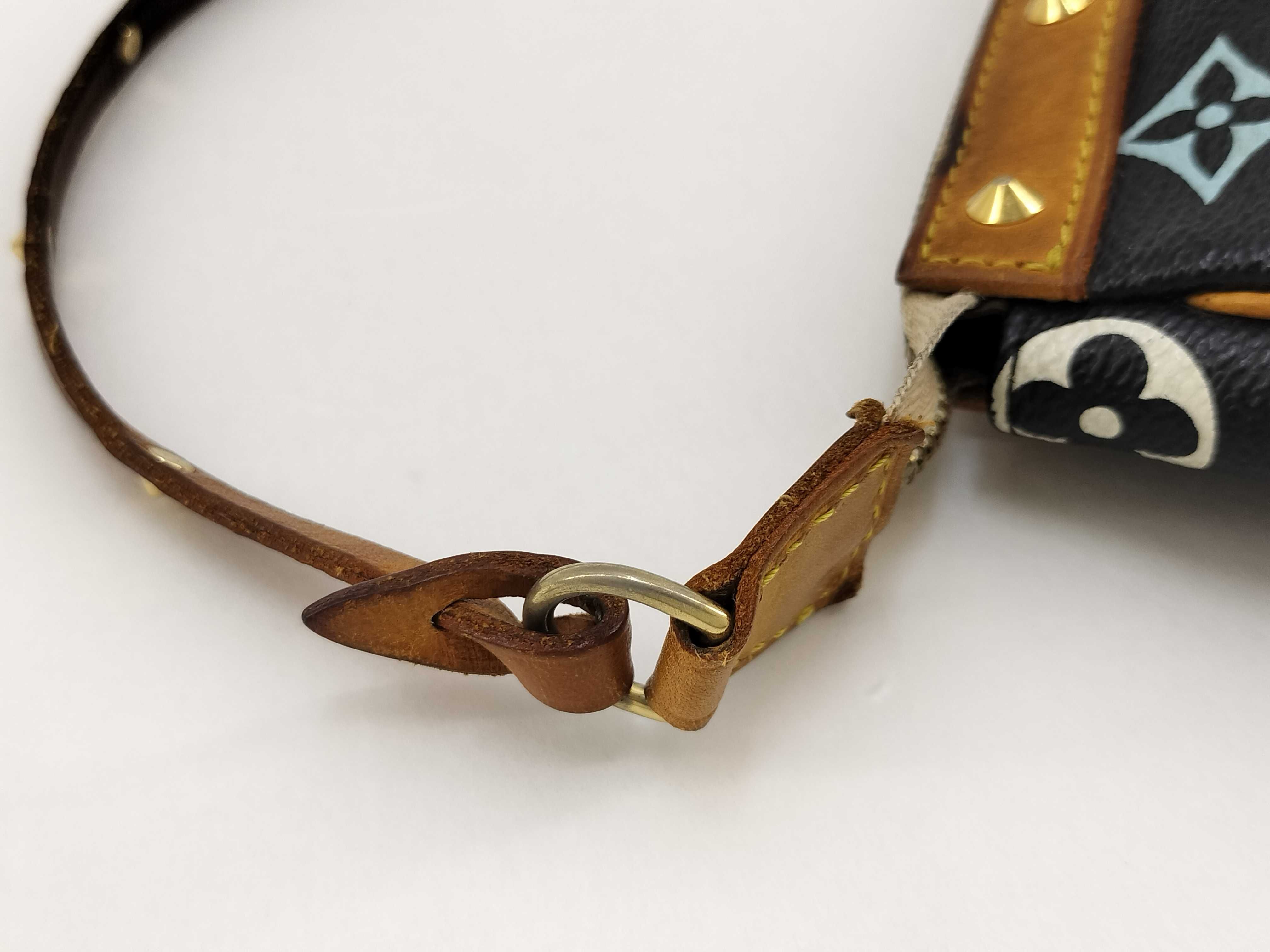 Monogram Multicolor DU- Multicolor Pochette Accessoire M92648 Pouch — view 4
