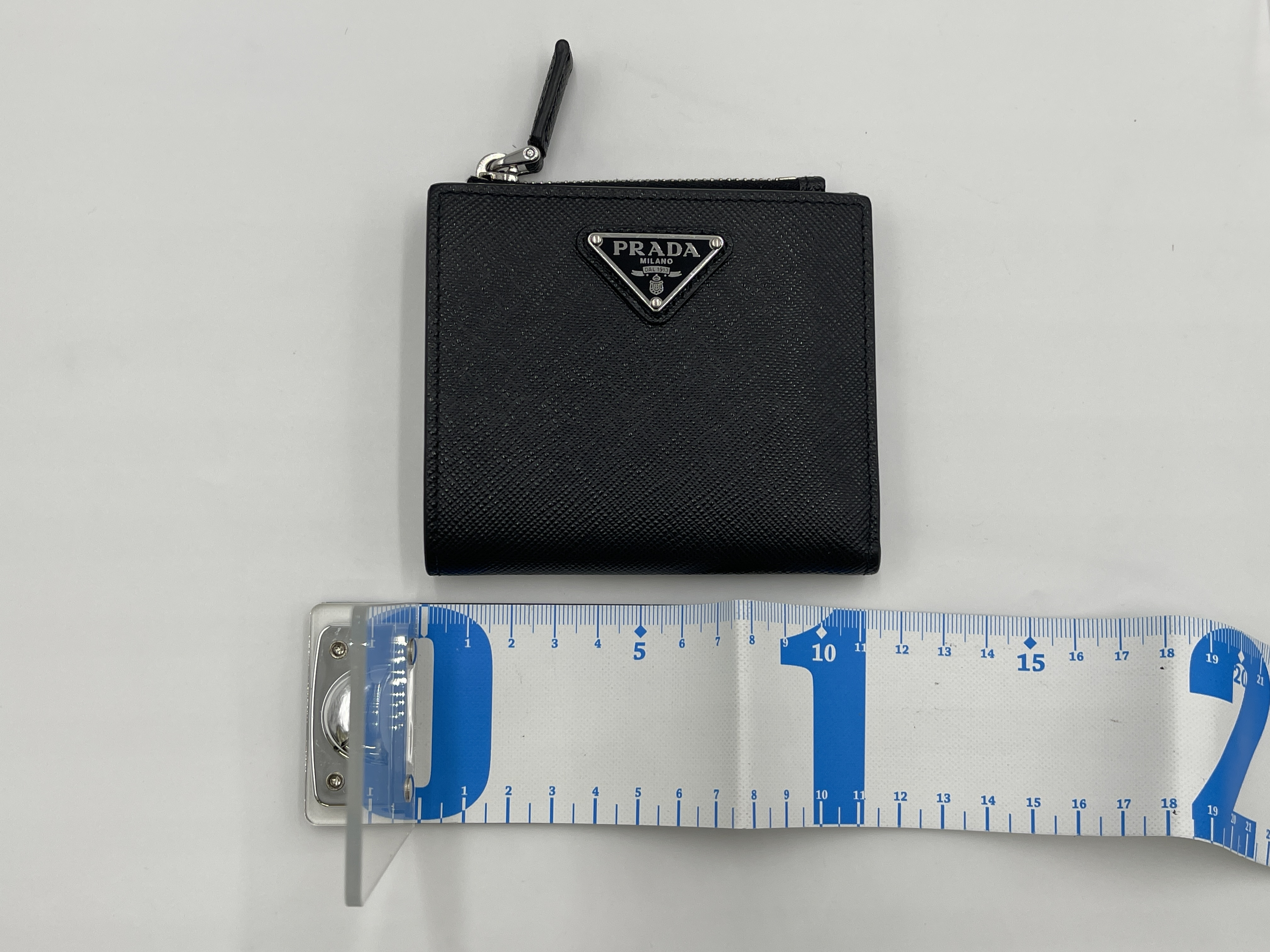 Saffiano Compact Wallet 2ML049 (with paper tag) — view 9