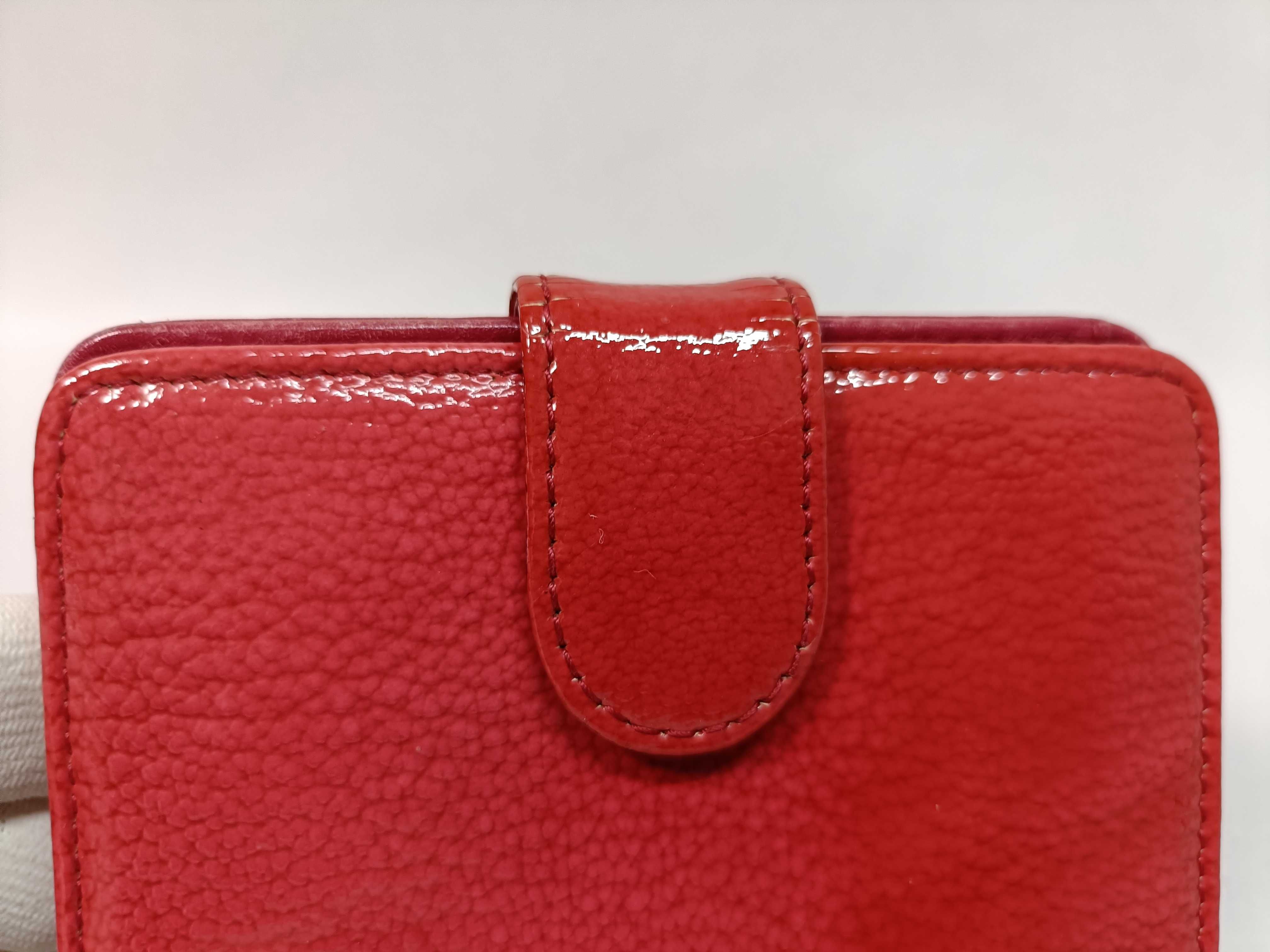 Coco Mark Round Long Wallet — view 11