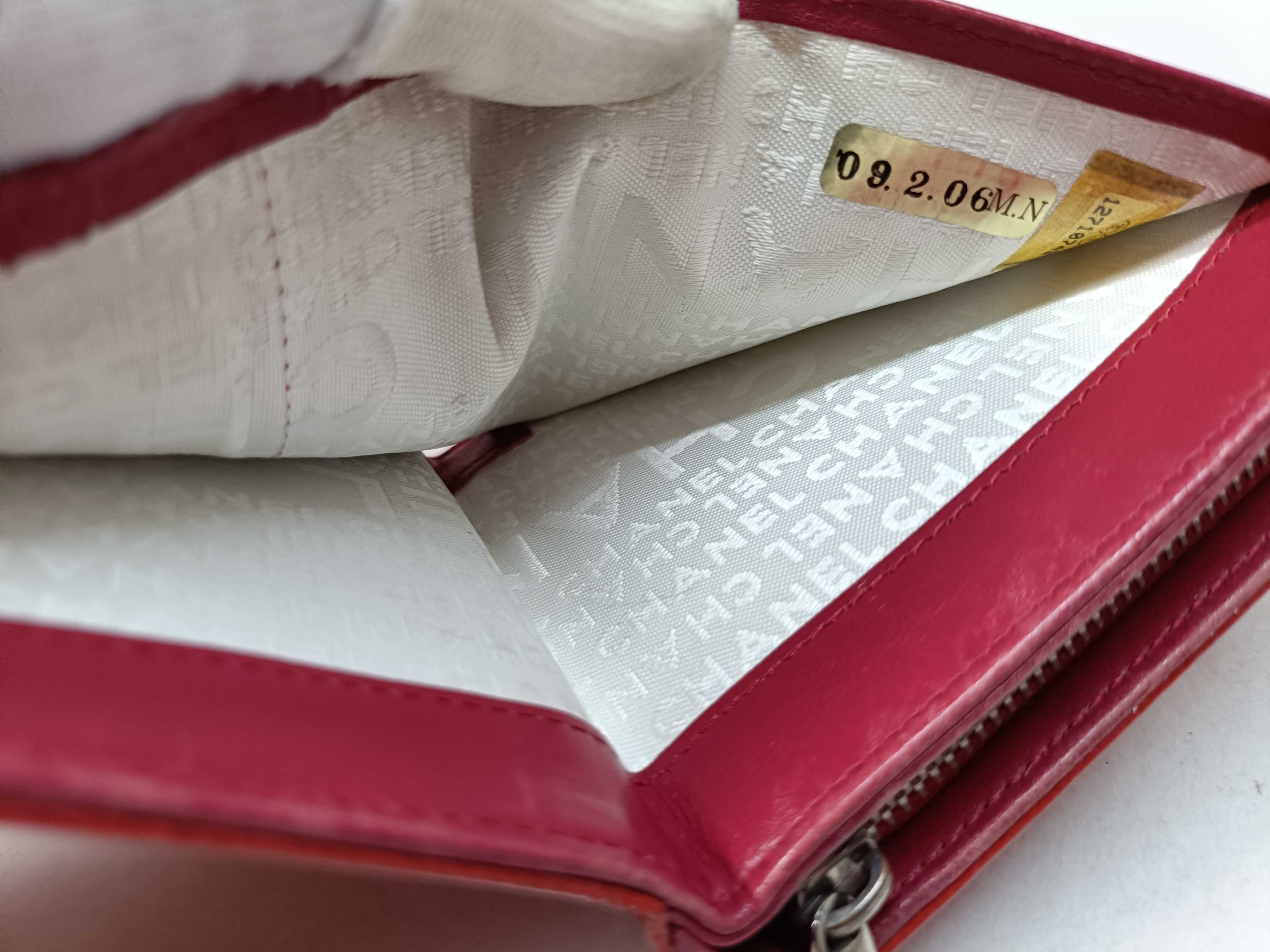 Coco Mark Round Long Wallet — view 14