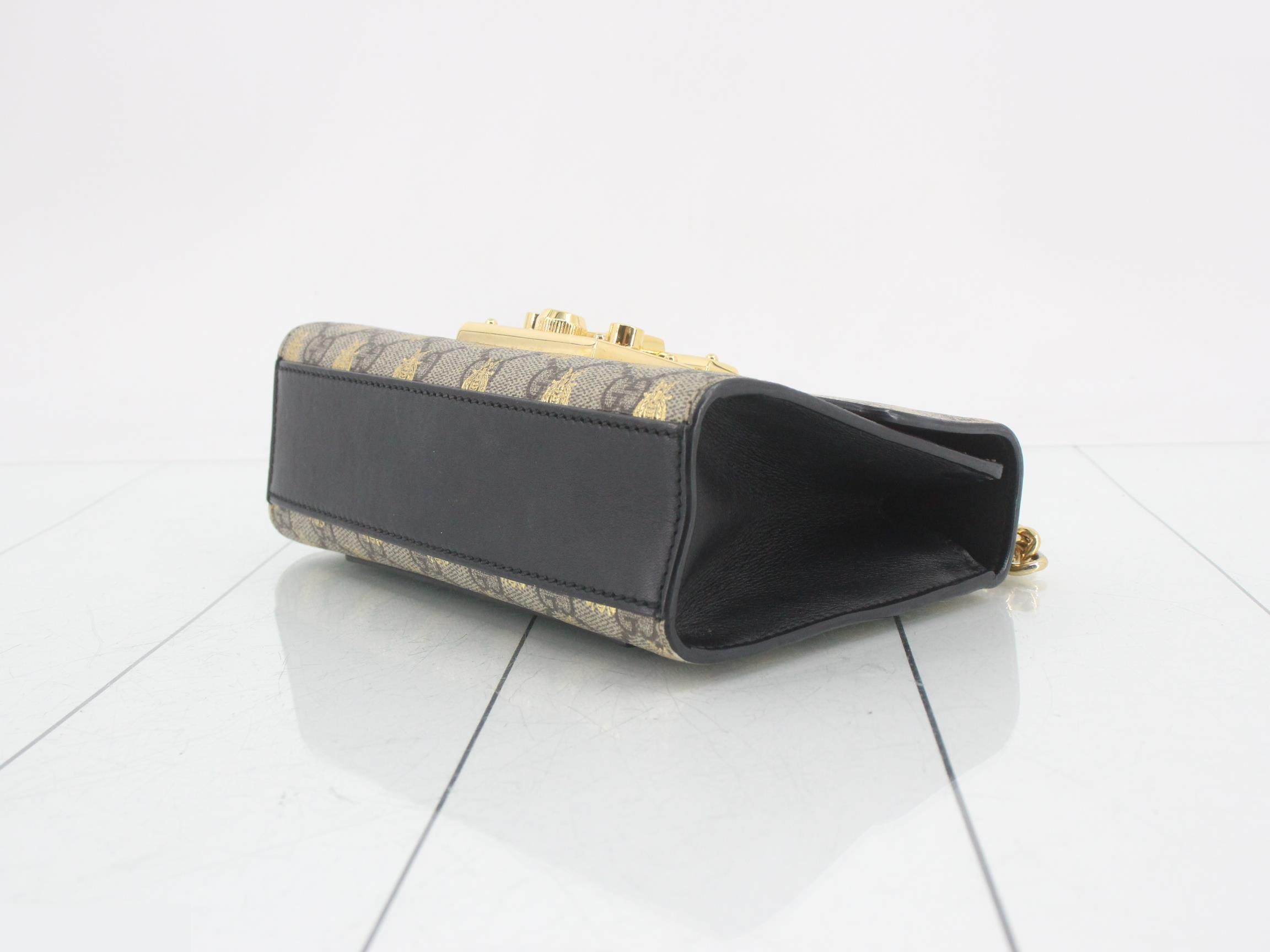 GG Supreme Padlock Bee Chain Shoulder Bag — view 6