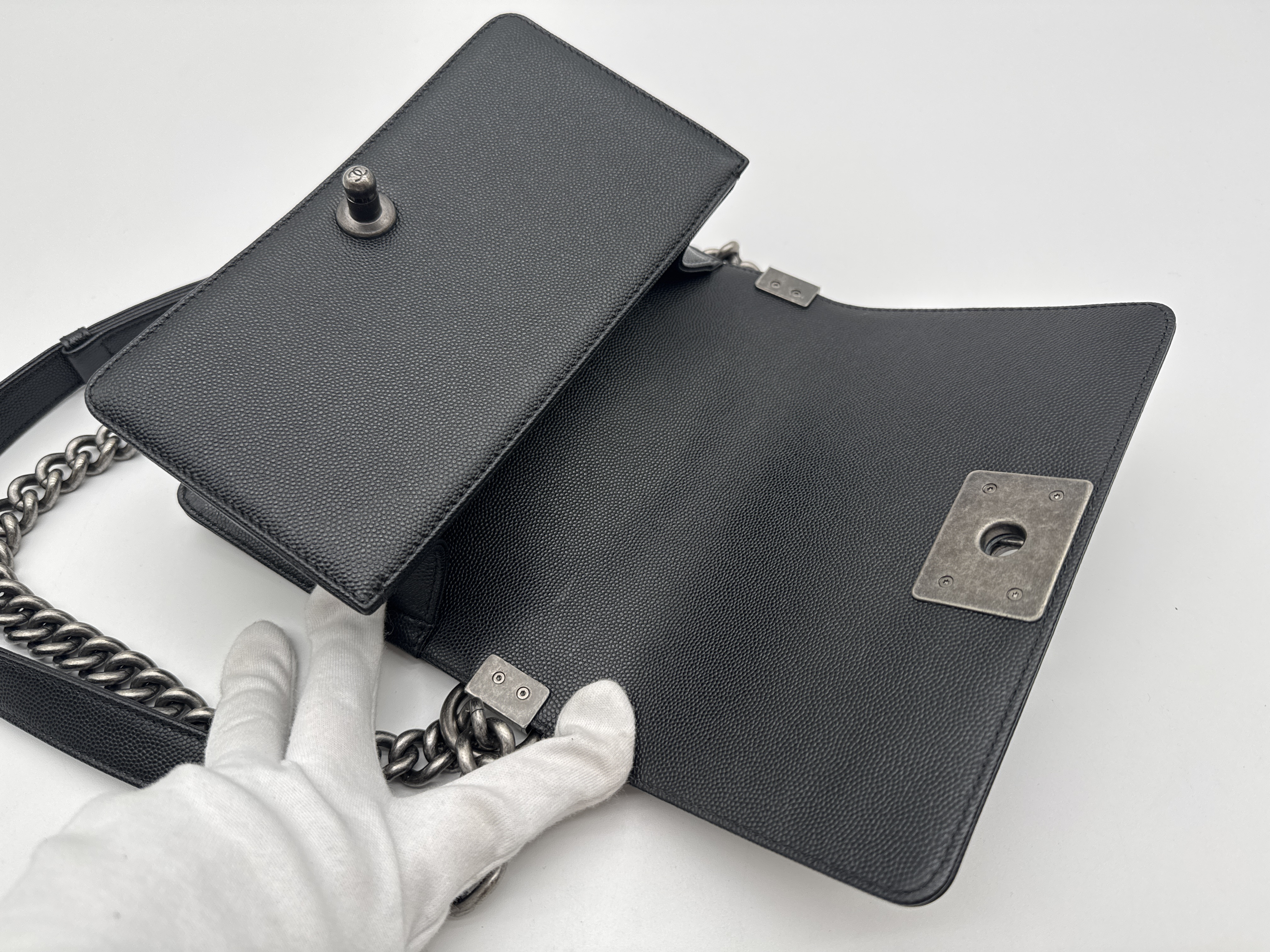 Caviar Skin Black Shoulder Bag — view 10