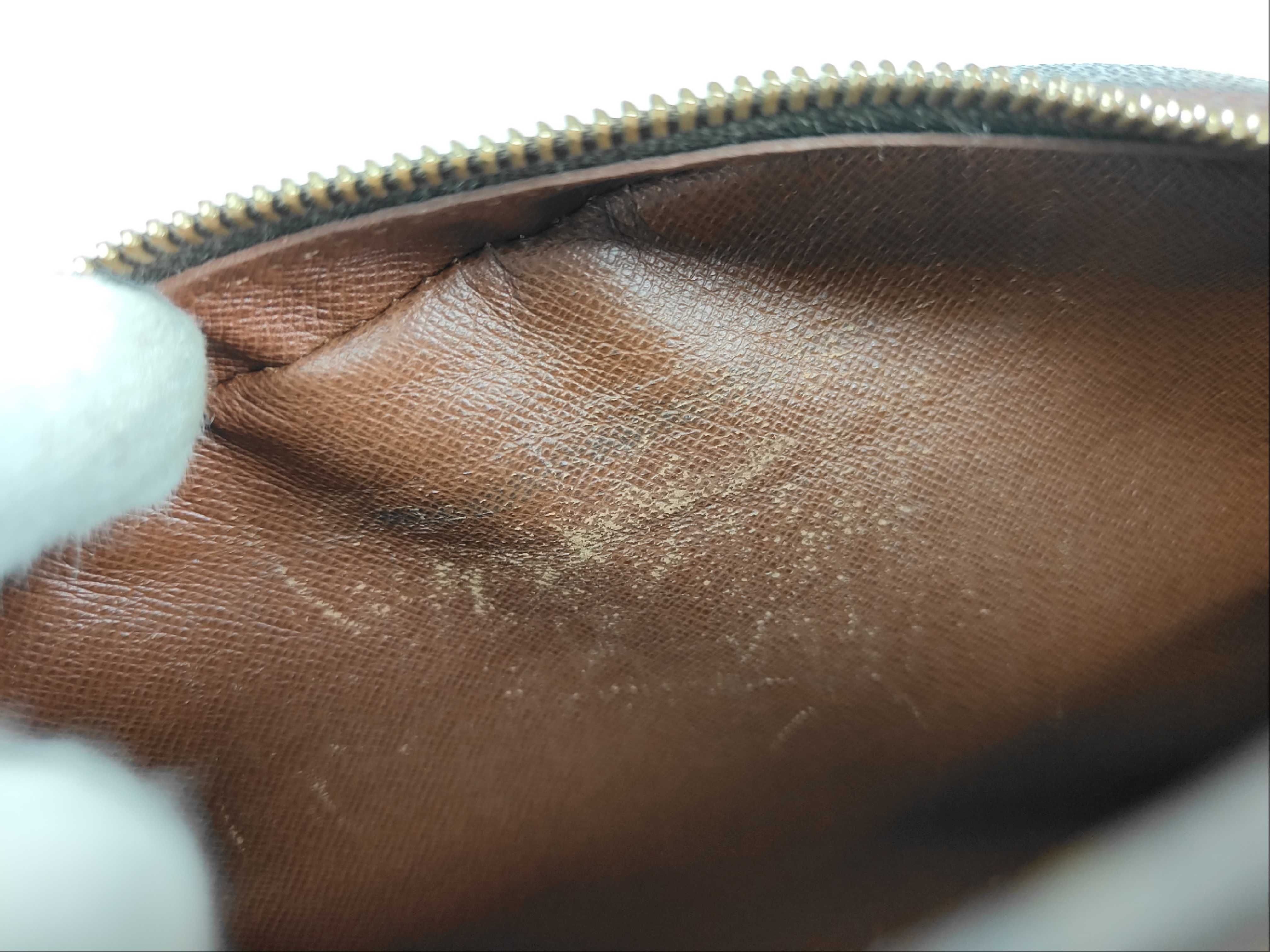 Monogram Louis Vuitton Monogram Blois Shoulder Bag — view 15