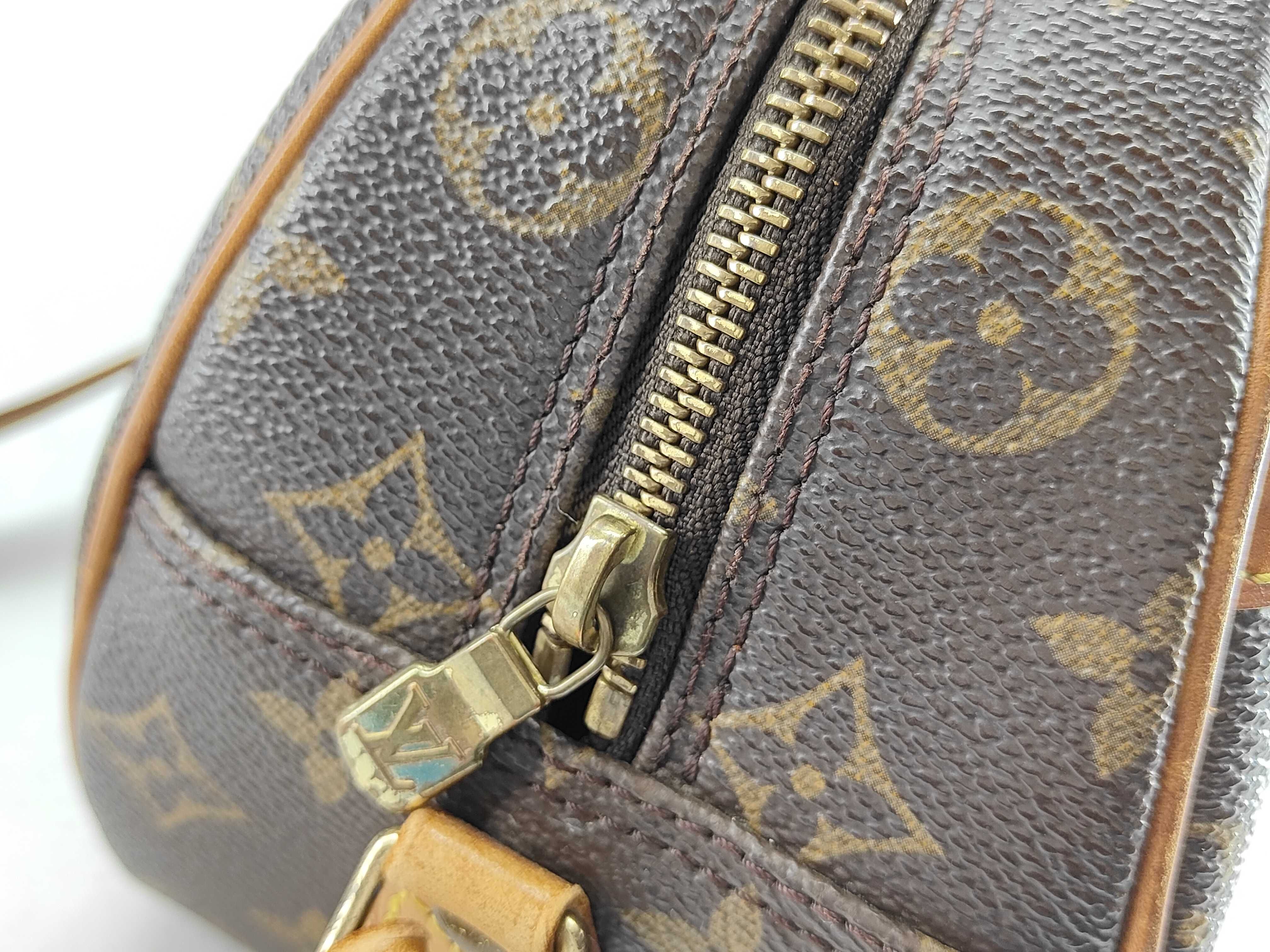 Monogram Louis Vuitton Monogram Blois Shoulder Bag — view 8