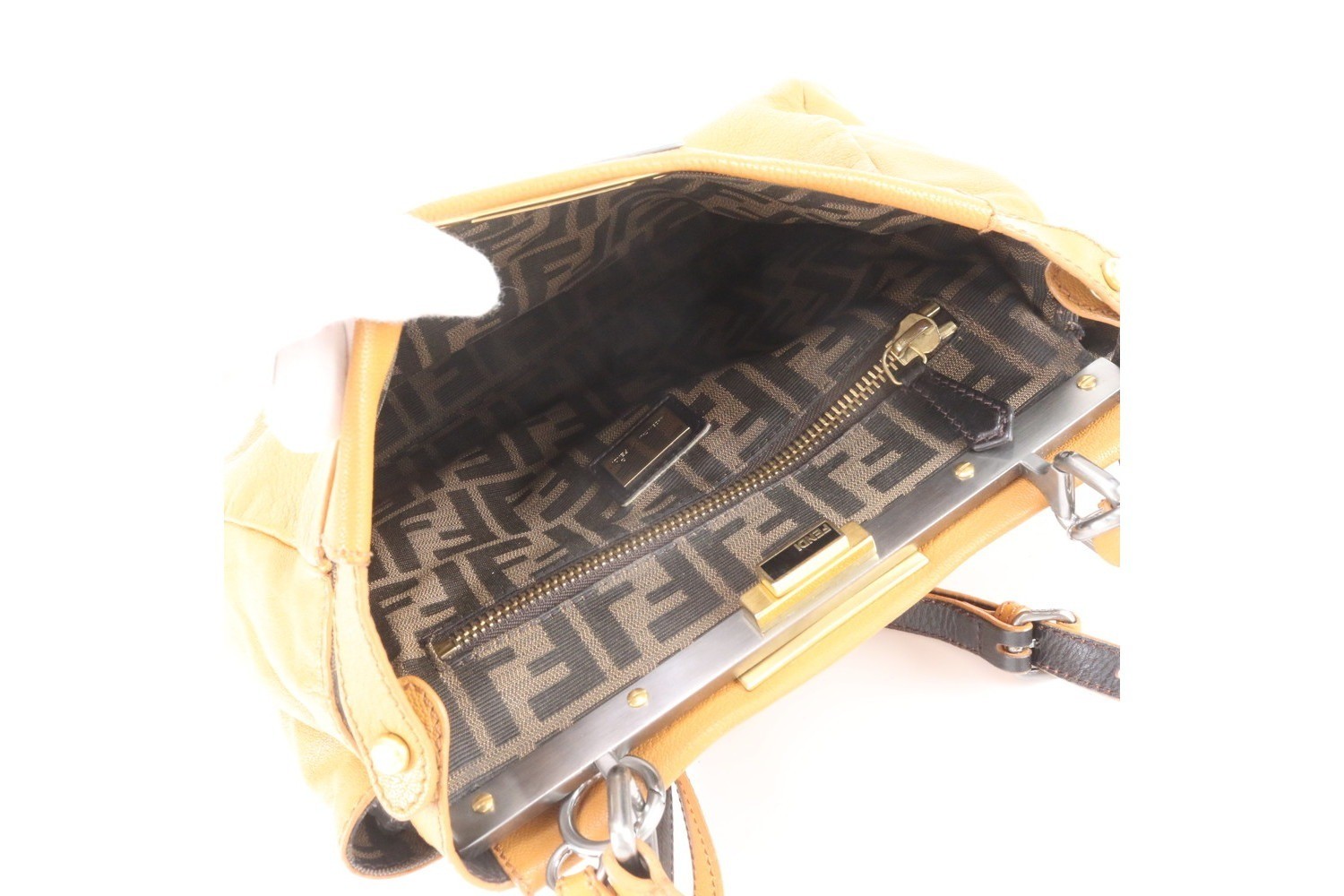 Peekaboo 8BN226 Leather 2-Way Shoulder Bag — view 8