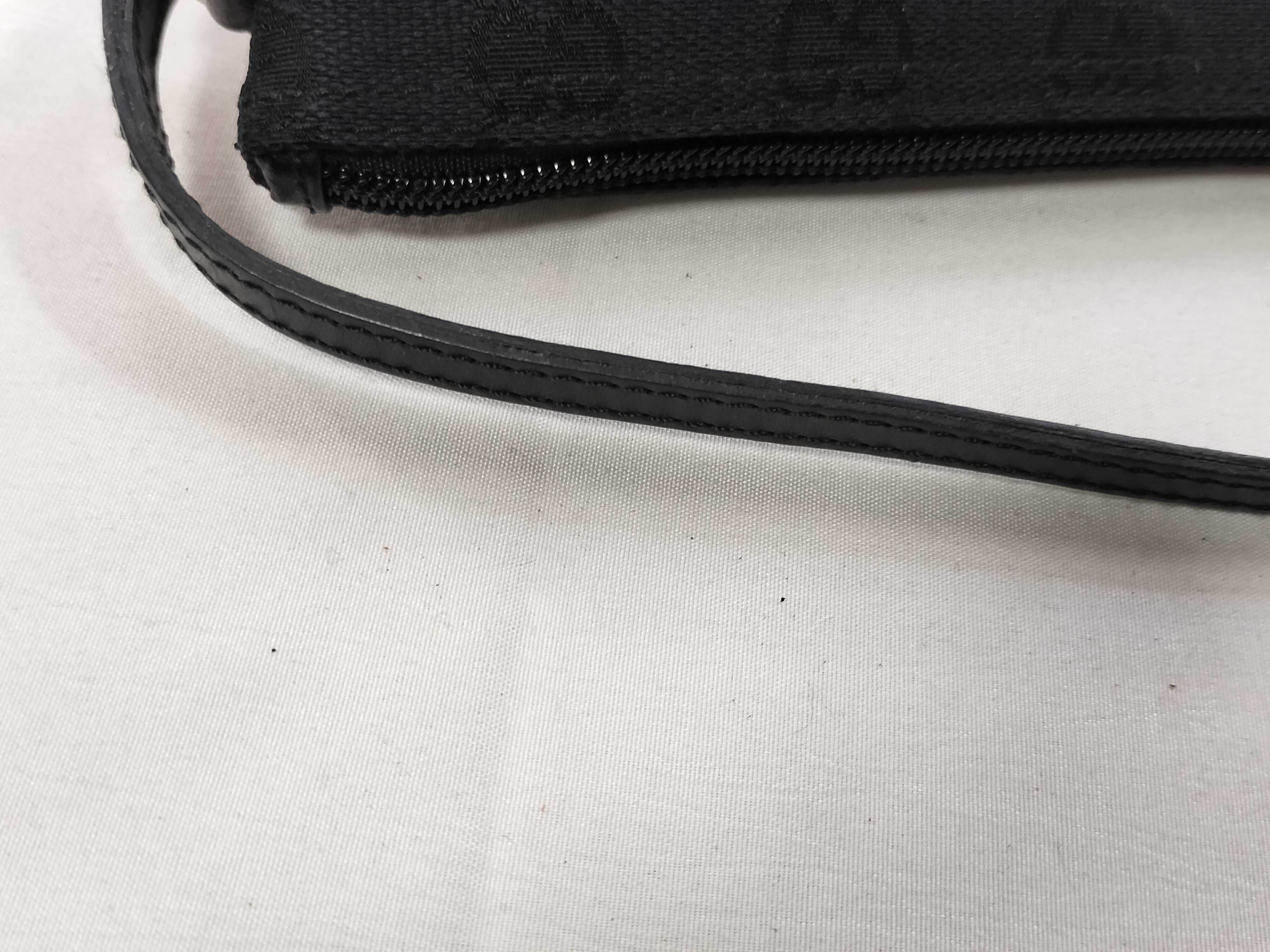 GG Canvas One-Shoulder Pouch 0391103 Shoulder Bag — view 4