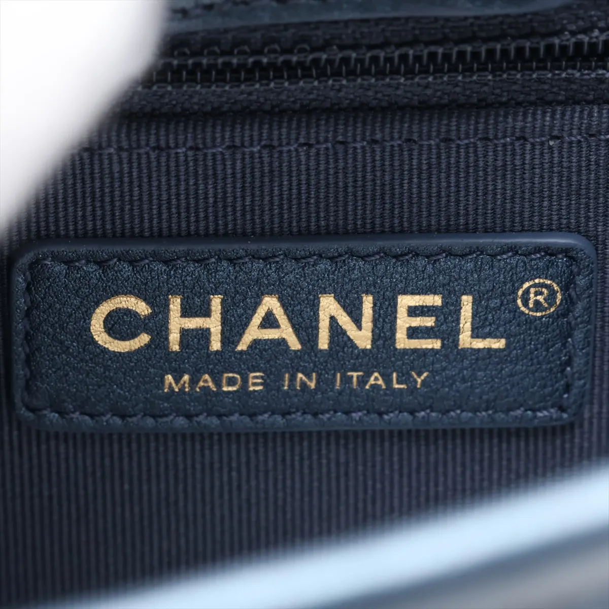 [Individually packaged] Chanel Matelassé Denim x Lambskin 2-Way Shoulder Bag Hobo Blue Gold Hardware LJA686P8 Random Plate — view 10
