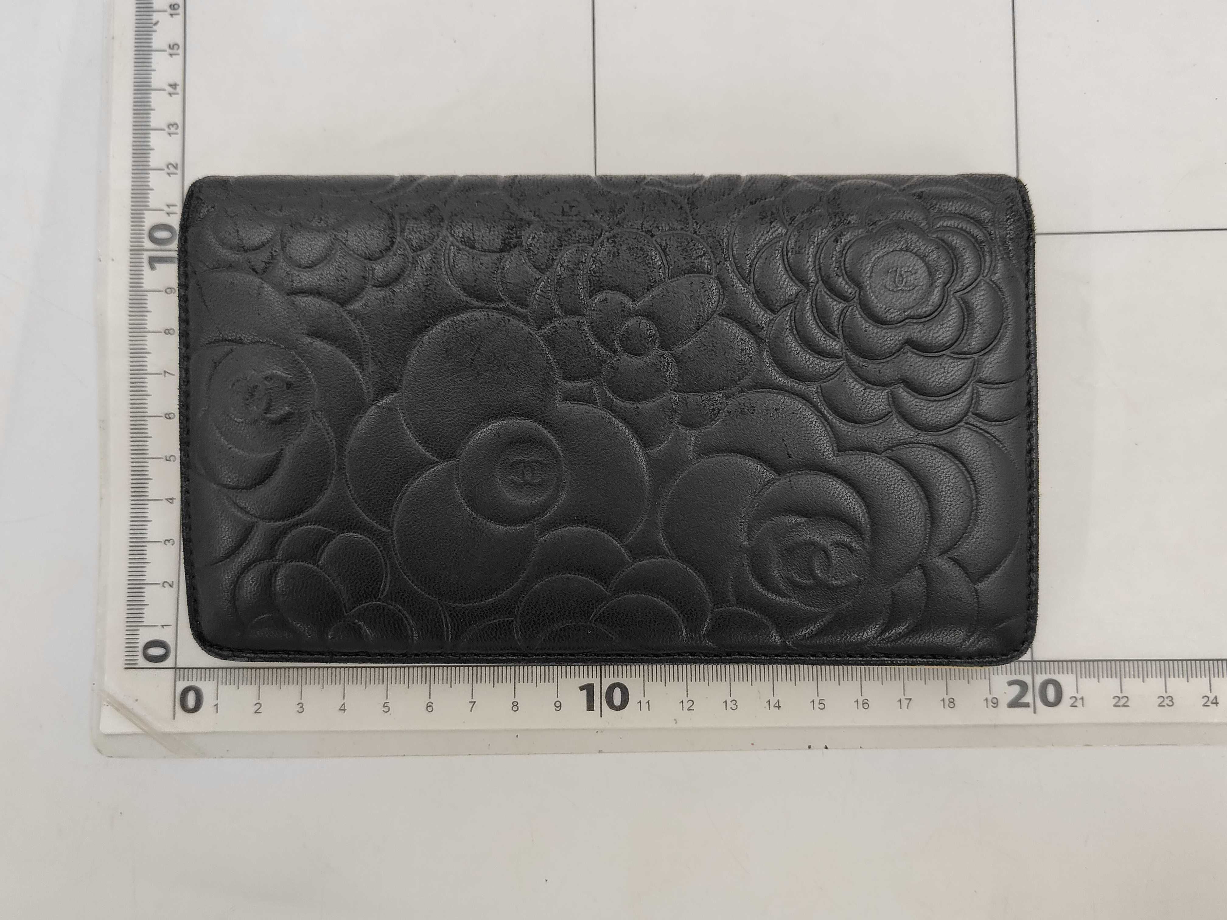 Lambskin Wallet Camellia Wallet — view 2