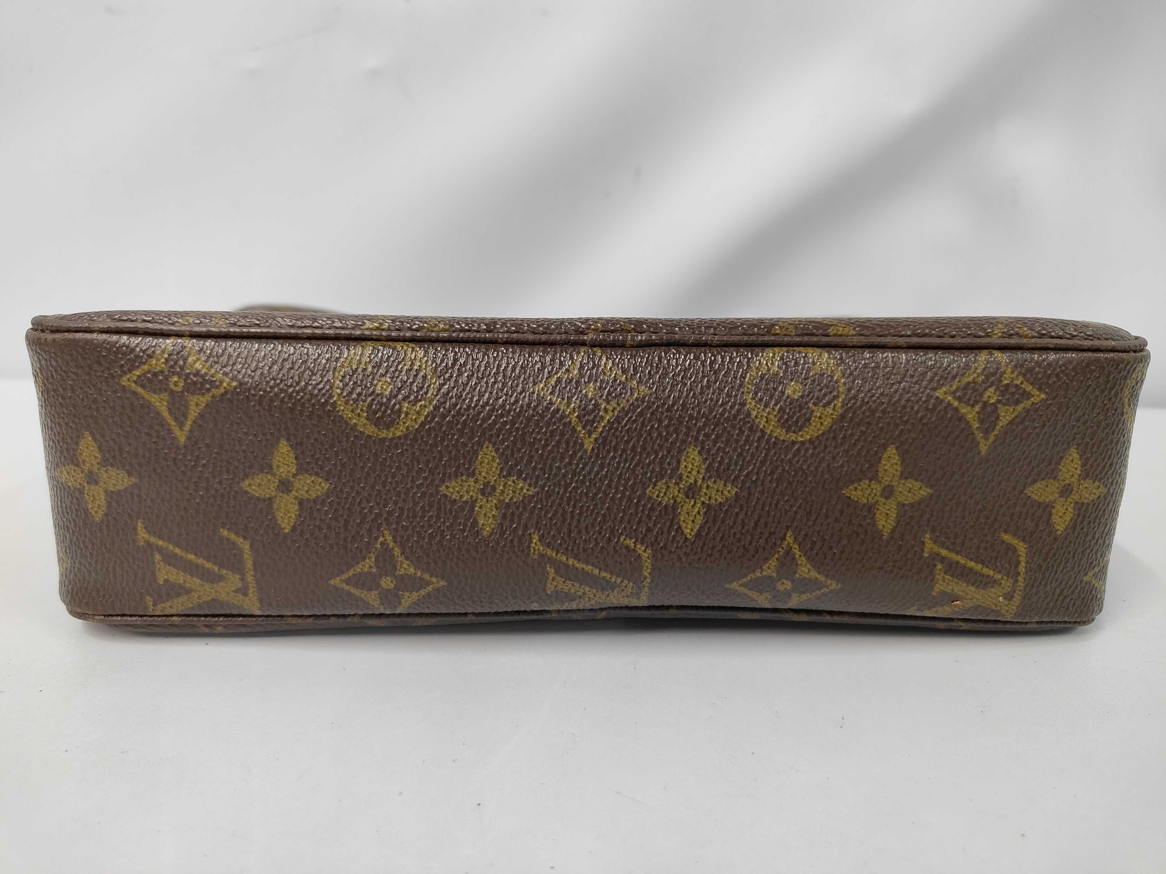 Trousses Toilette 28 Monogram M47522 Pouch — view 3