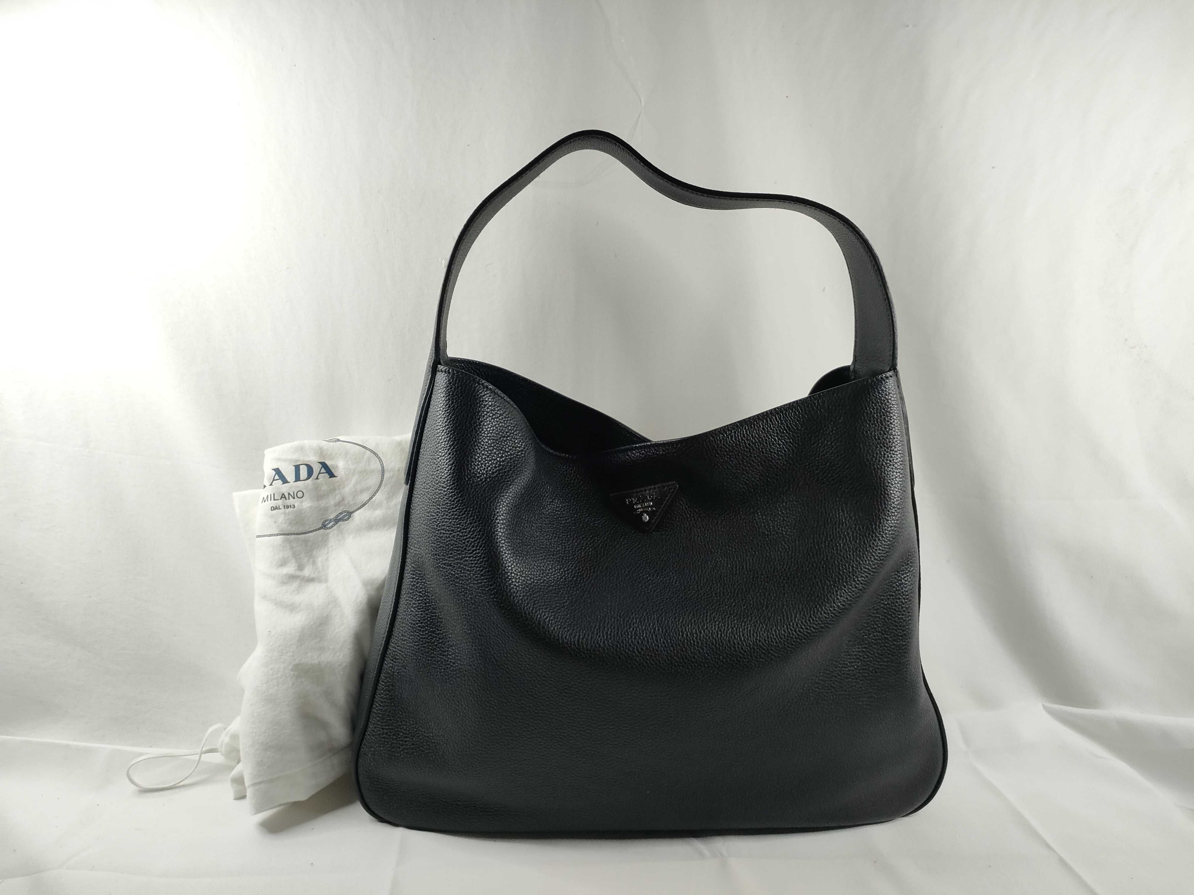 Vitello Daino Shoulder Bag, Black, 1BC028 (Shoulder Bag)