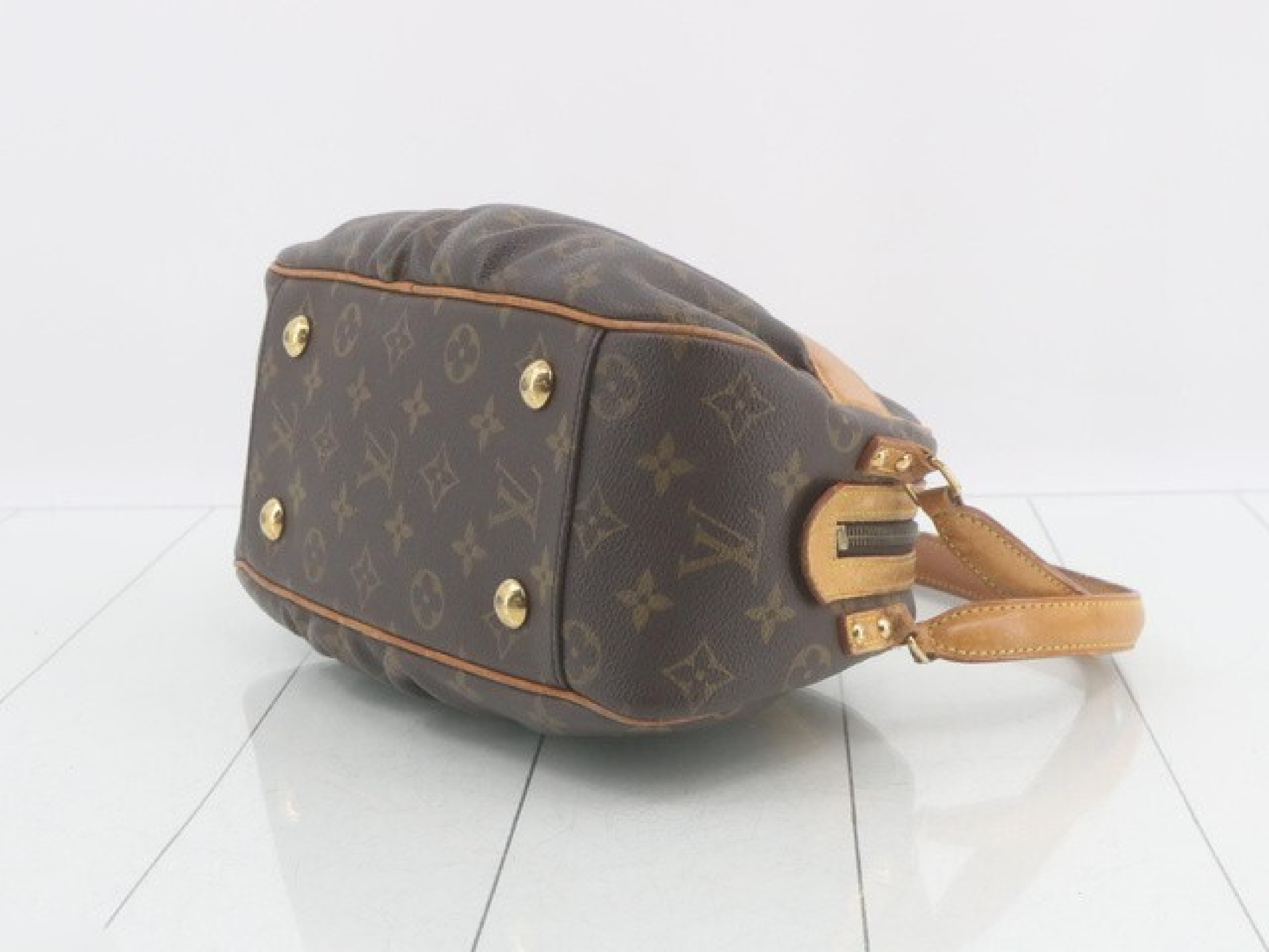 Clara Monogram CA1025 Handbag — view 4
