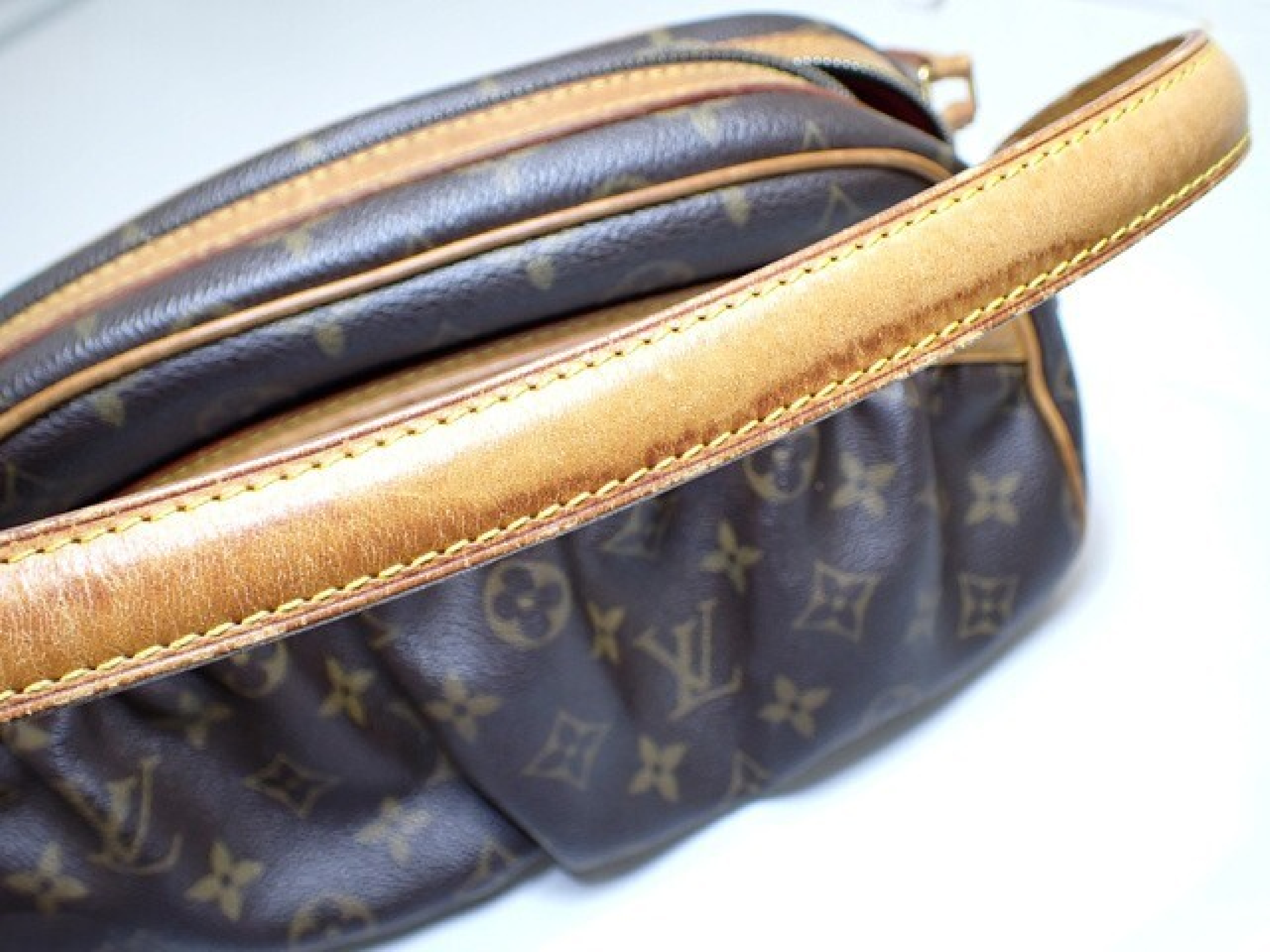 Clara Monogram CA1025 Handbag — view 7