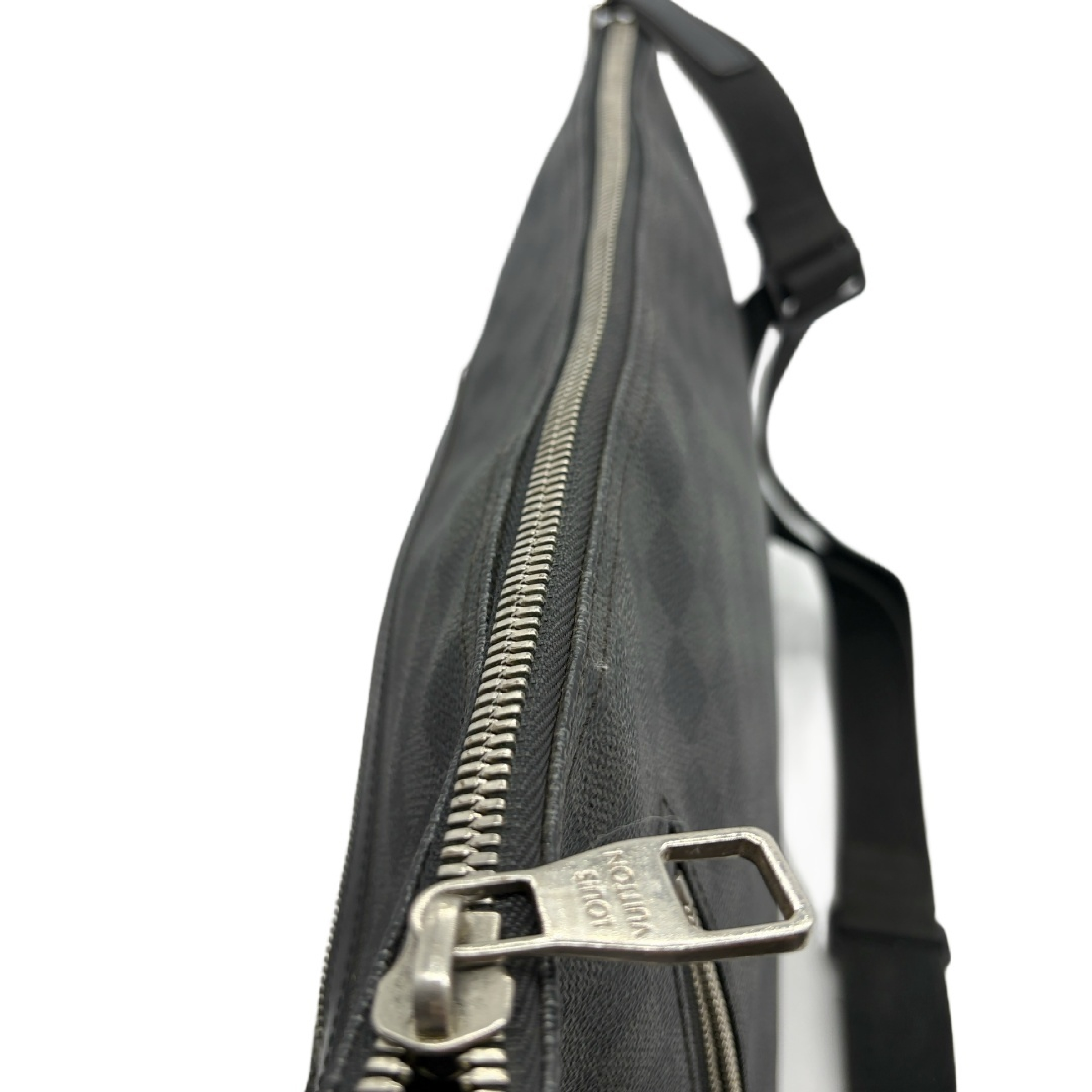 Damier Graphite Mick MM Shoulder Bag — view 13