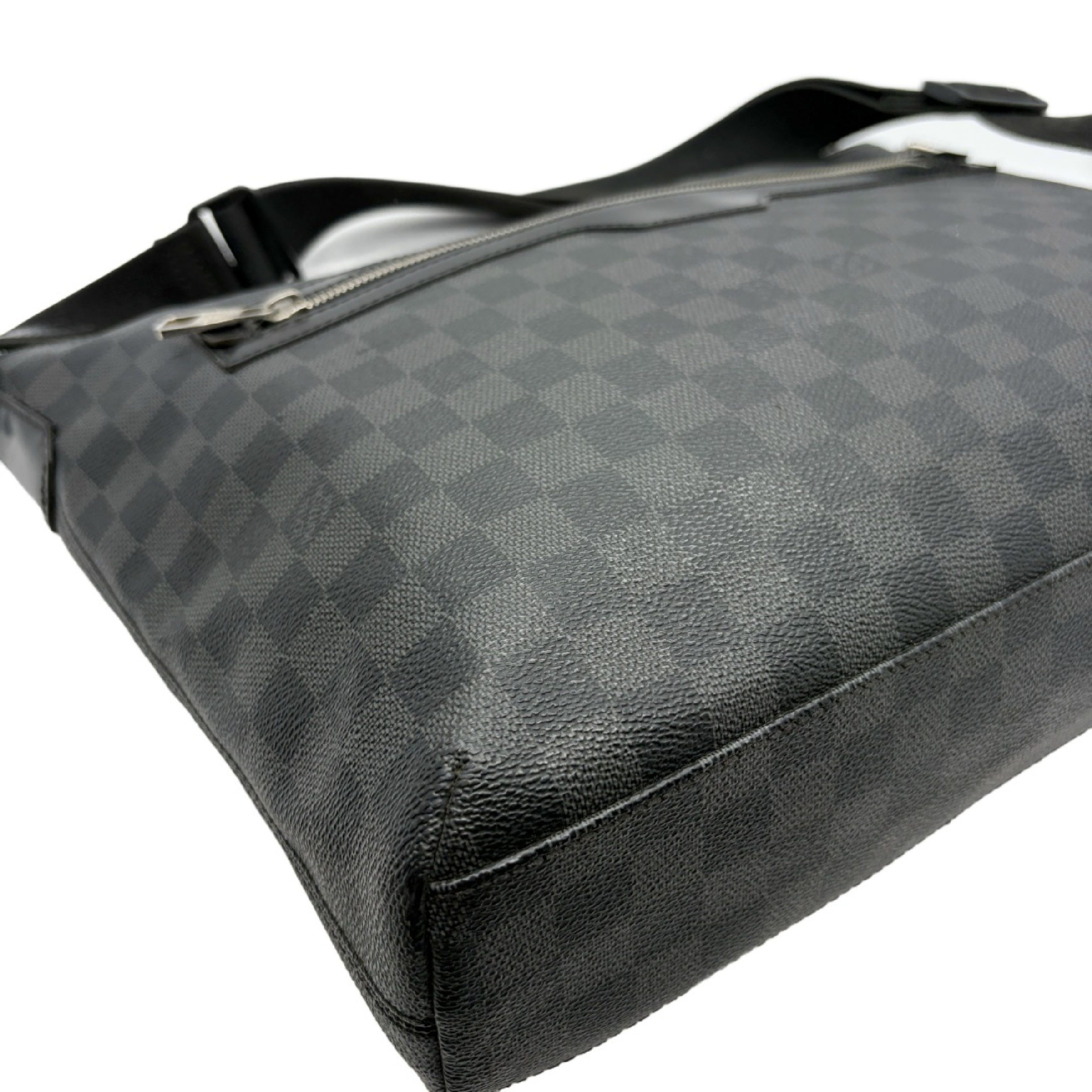 Damier Graphite Mick MM Shoulder Bag — view 8