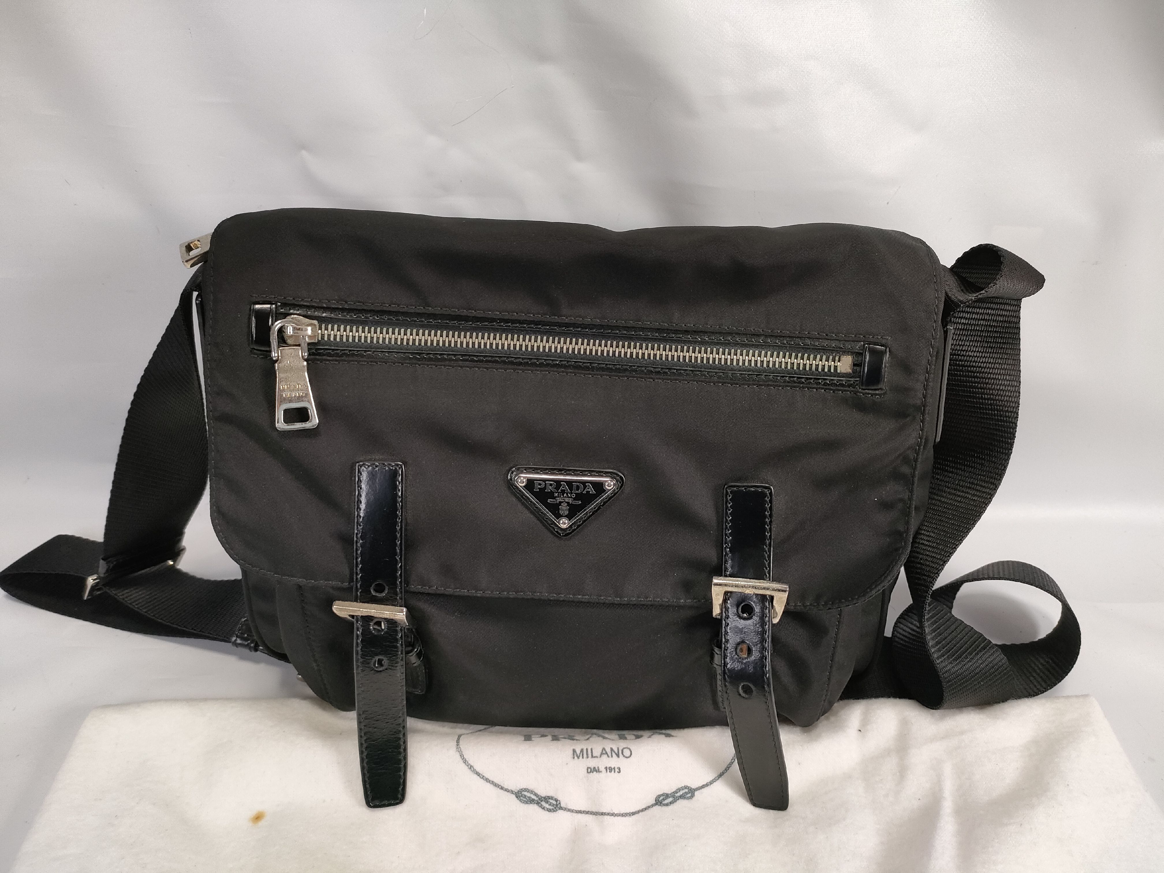 Nylon Messenger Shoulder Bag