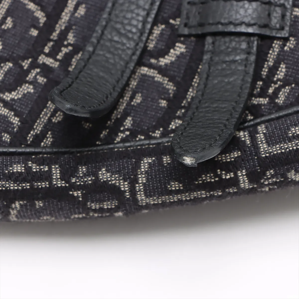 Oblique Canvas x Leather Body Bag Gray — view 8