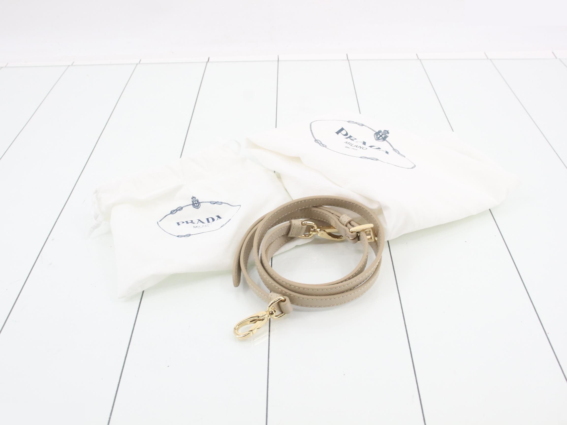 Re-Edition 2-Way Handbag 2005 Beige Lamb Shearling — view 7