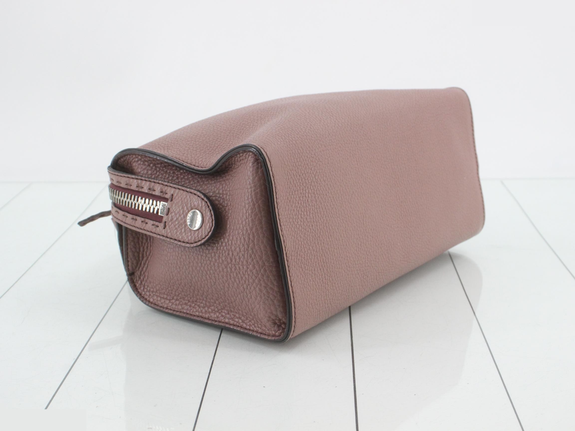 Selleria Lei handbag, leather, stitched, clochette. — view 5