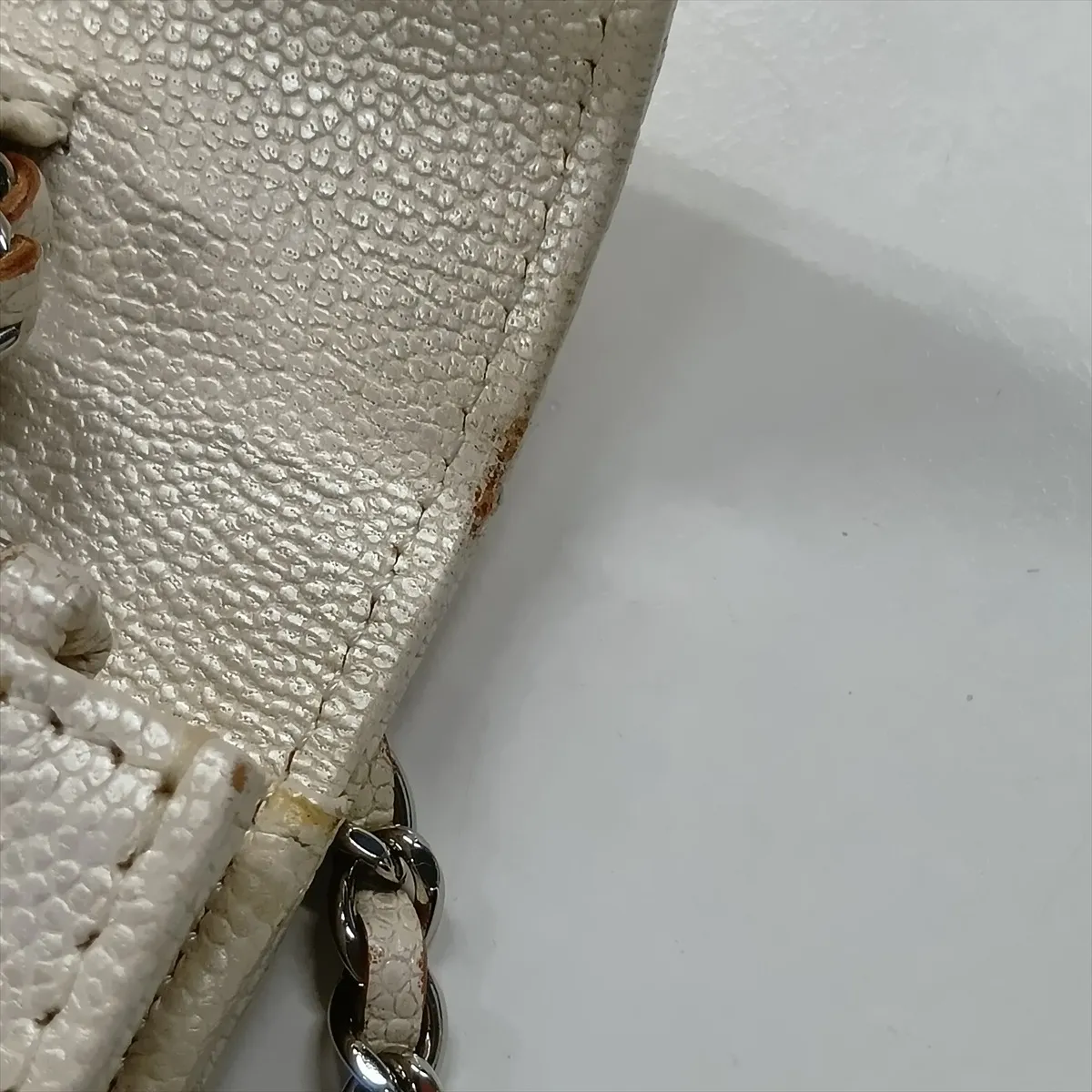 Matelassé Caviar Skin Chain Wallet, White, Silver Hardware, 28783971, Serial Number 28 — view 13