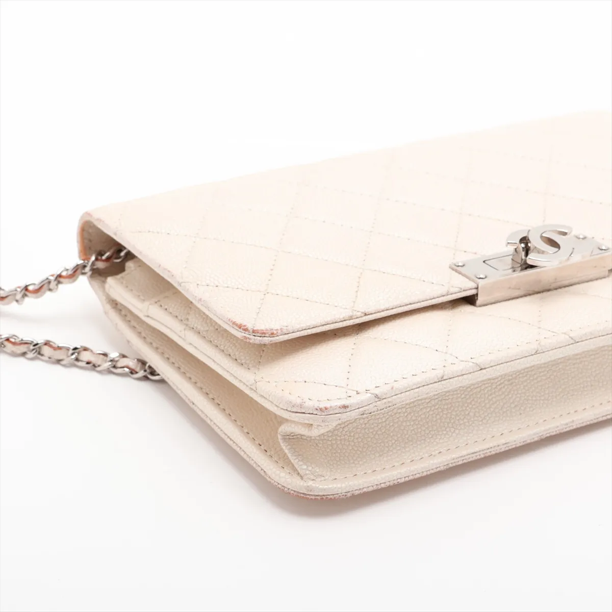 Matelassé Caviar Skin Chain Wallet, White, Silver Hardware, 28783971, Serial Number 28 — view 4