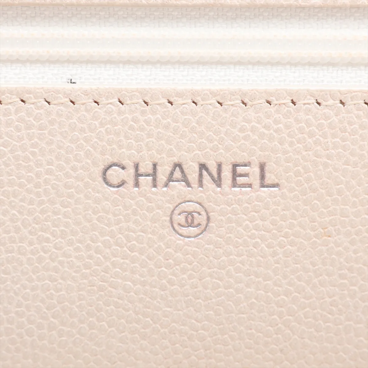 Matelassé Caviar Skin Chain Wallet, White, Silver Hardware, 28783971, Serial Number 28 — view 9