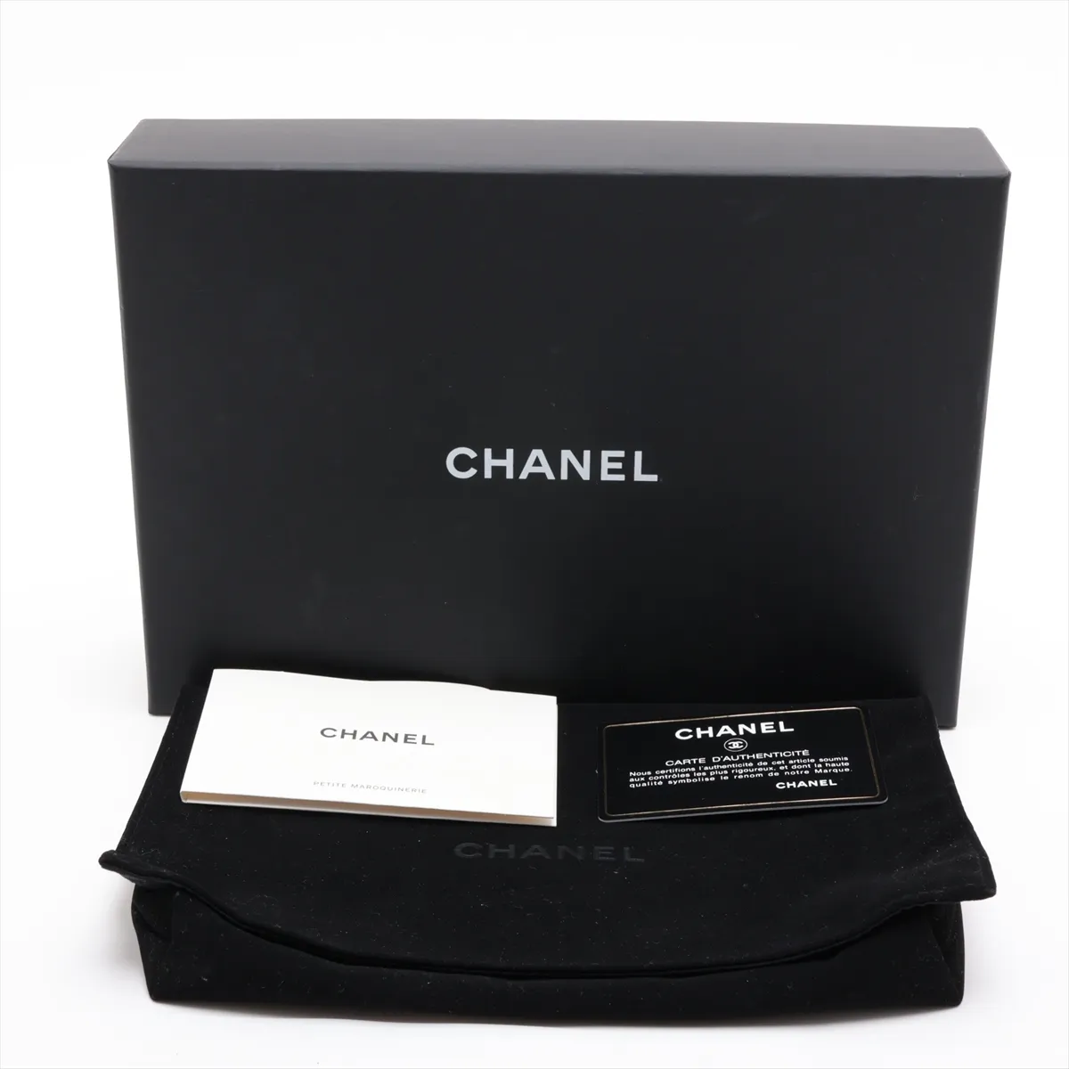 Matelassé Caviar Skin Chain Wallet, White, Silver Hardware, 28783971, Serial Number 28 — view 10