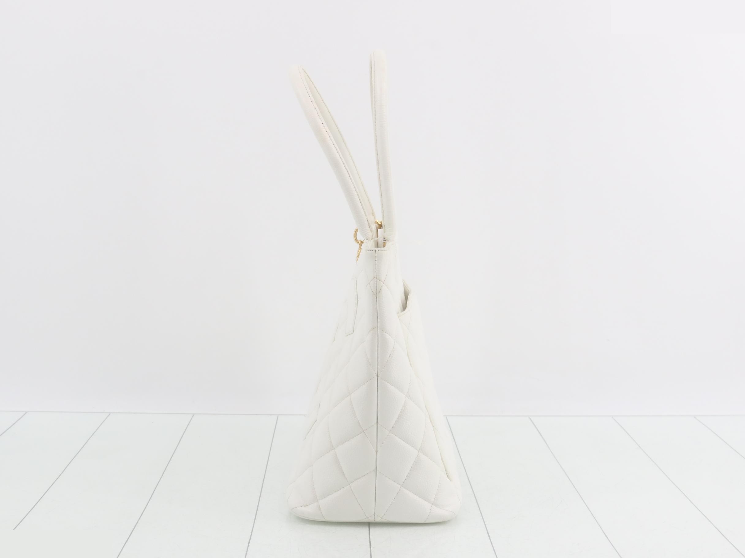 Reissue tote bag, booth #4 — view 3