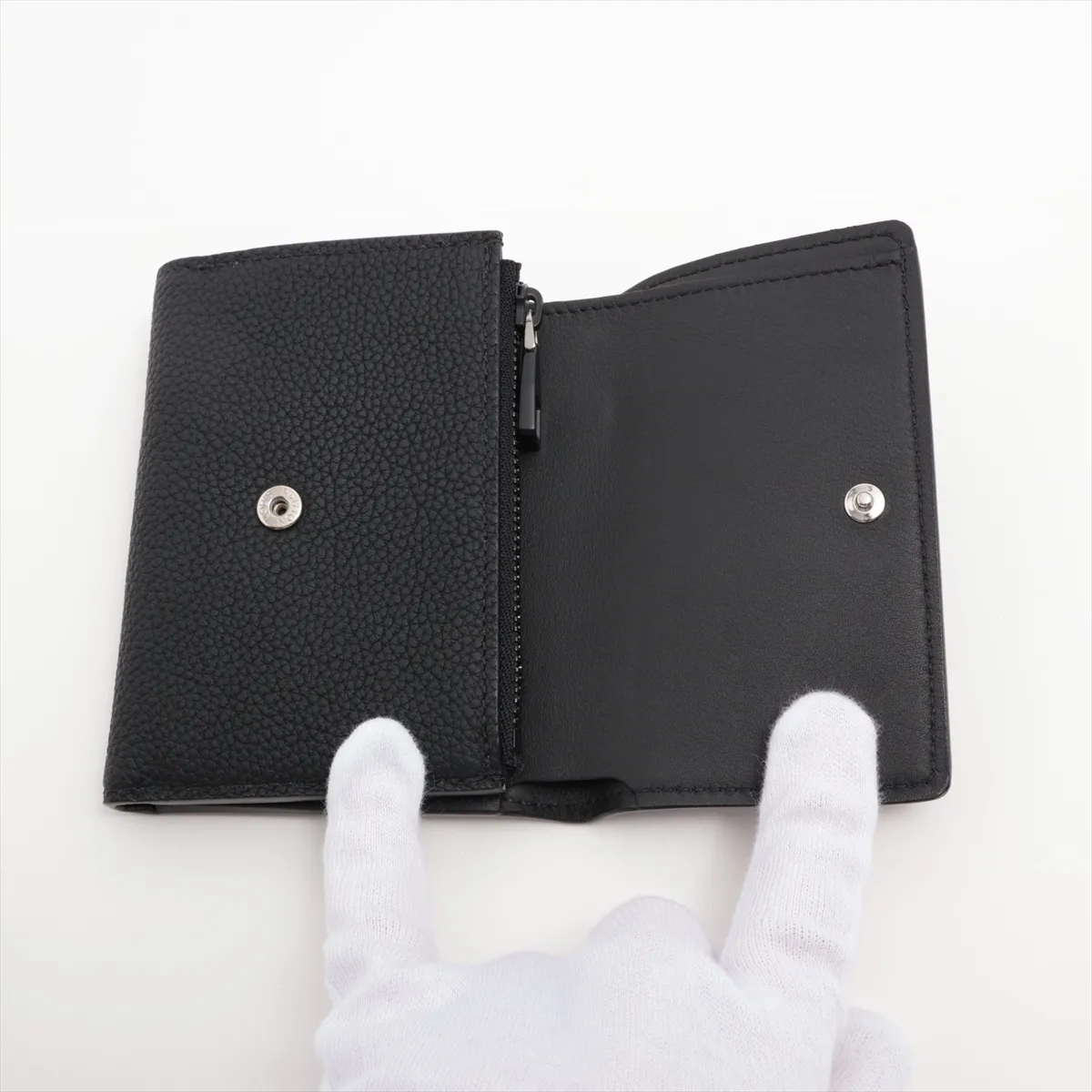 LV Aerogram Victor Wallet M26250 Black Compact Wallet (RFID detected) — view 3