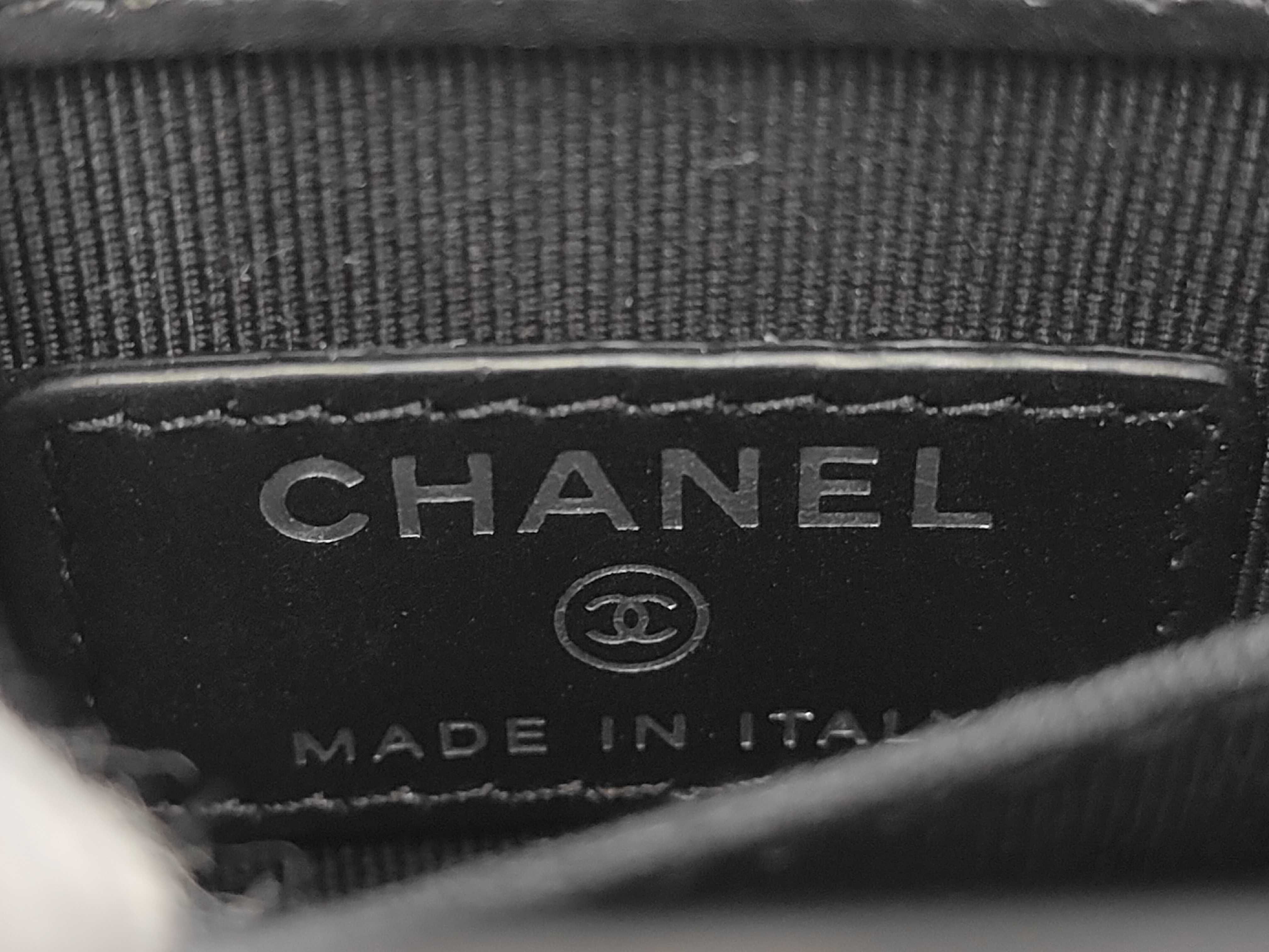Matelassé Shoulder Bag — view 10