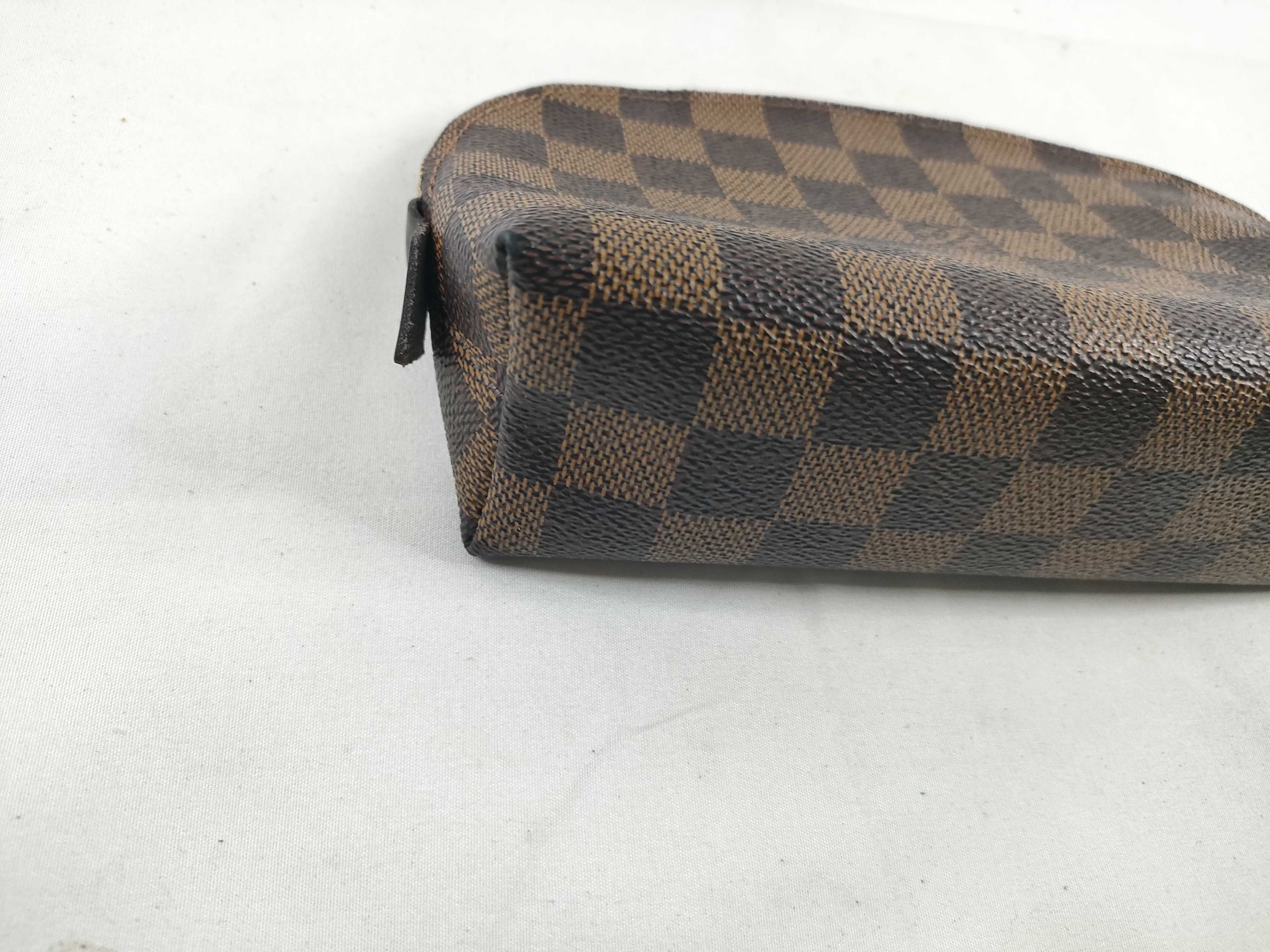 Damier LV Damier Pochette Cosmetic N47516 Pouch — view 3