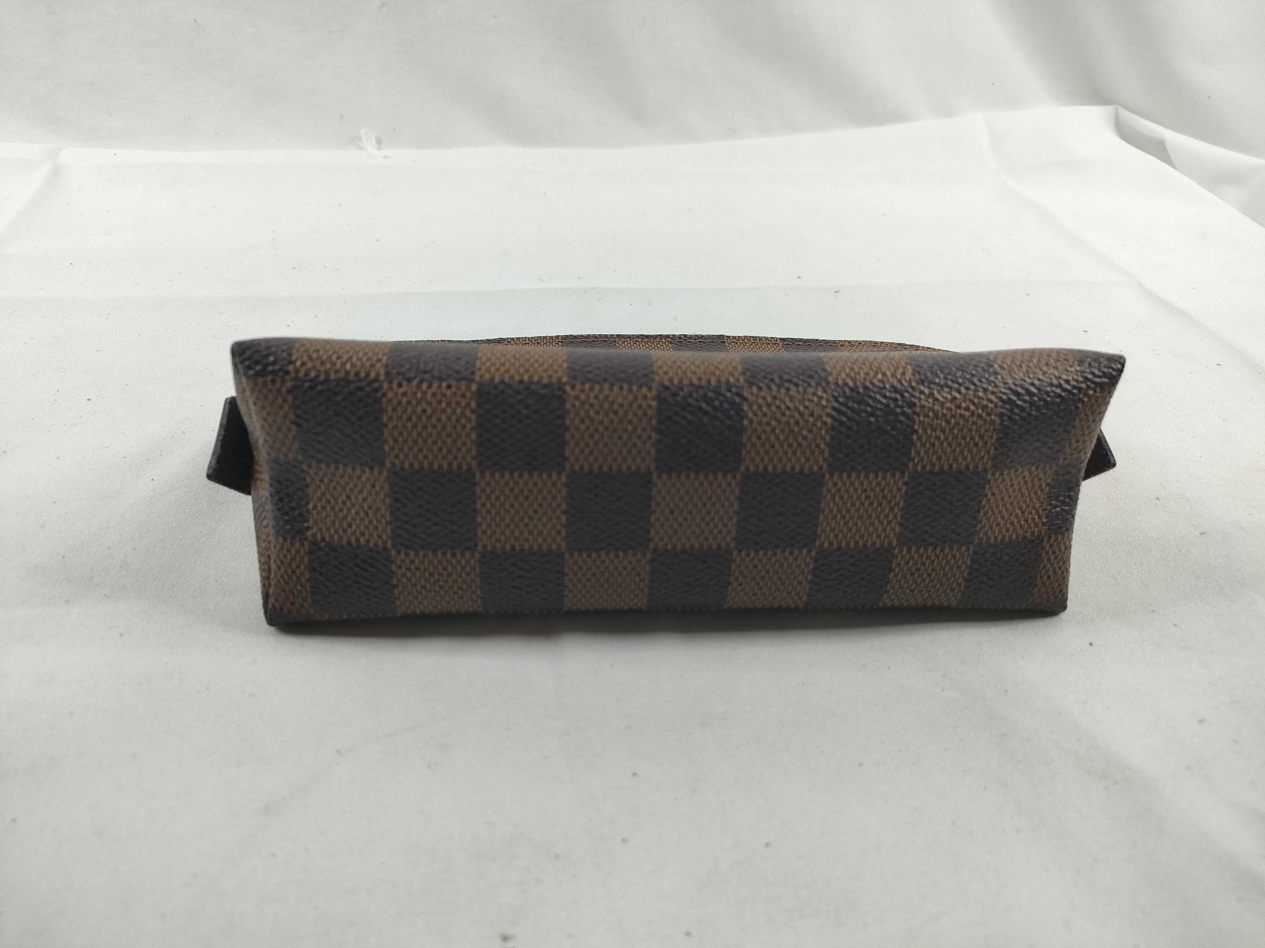 Damier LV Damier Pochette Cosmetic N47516 Pouch — view 4