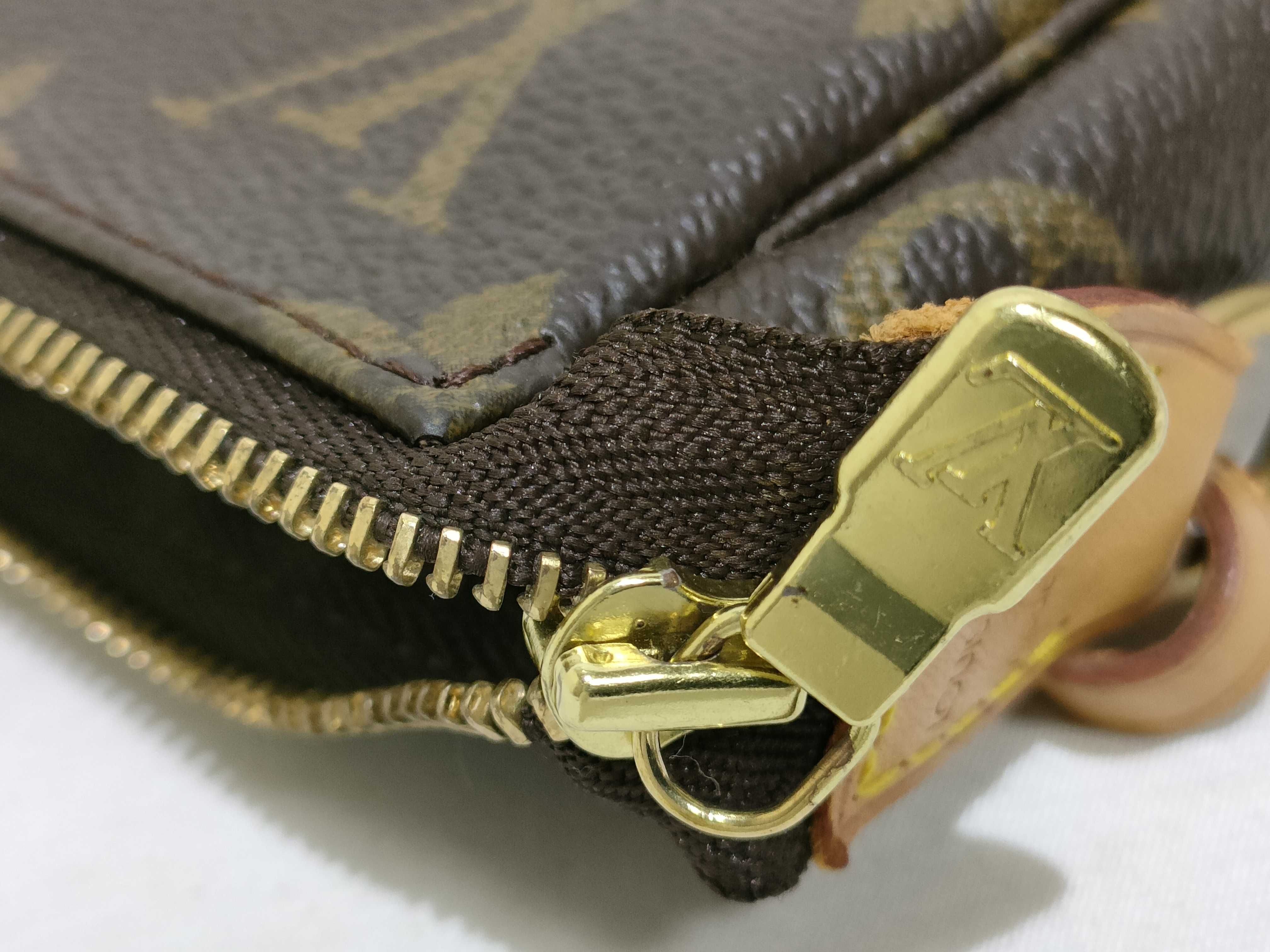 Monogram Louis Vuitton Accessory Handbag — view 11