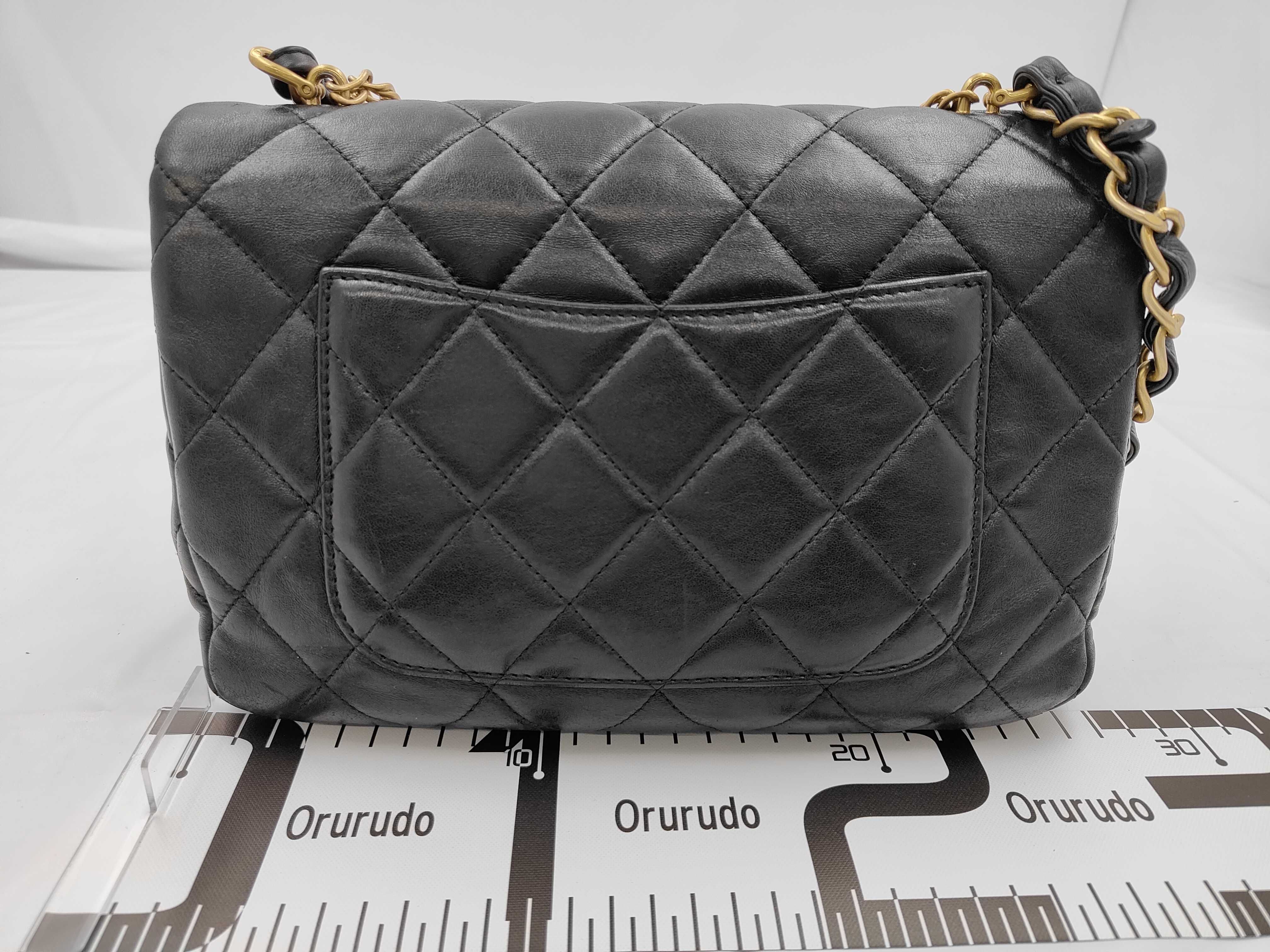 Matelassé Lambskin Black 2-Way Chain Shoulder Bag — view 2