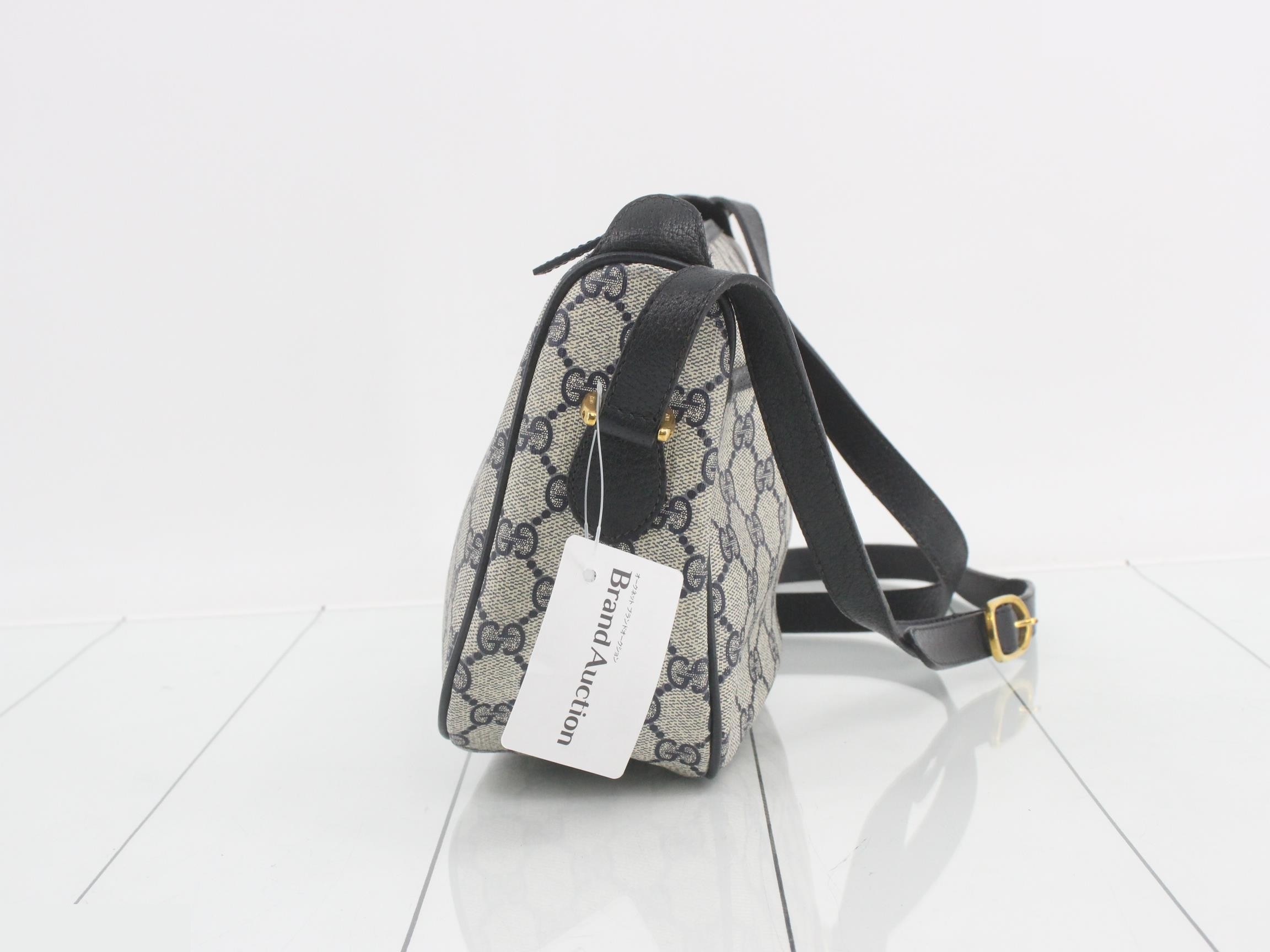 GG Supreme Sherry Shoulder Bag — view 4