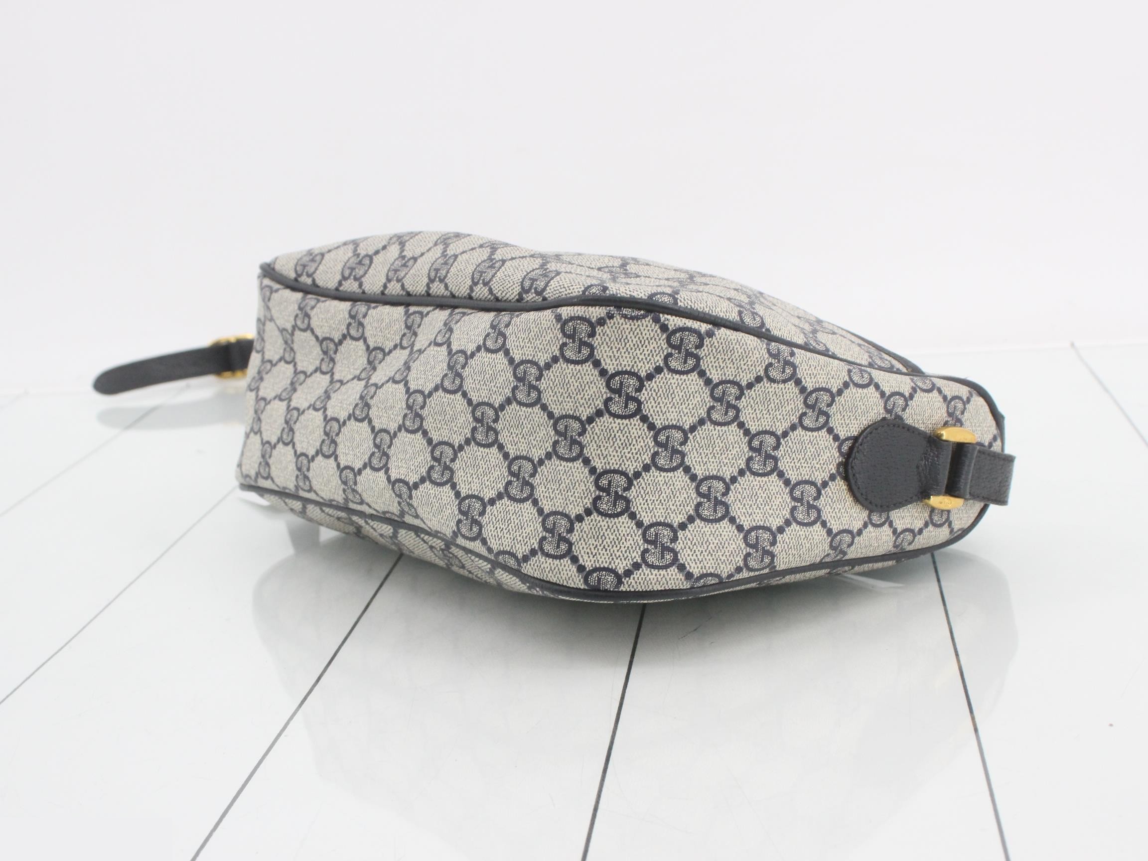 GG Supreme Sherry Shoulder Bag — view 6