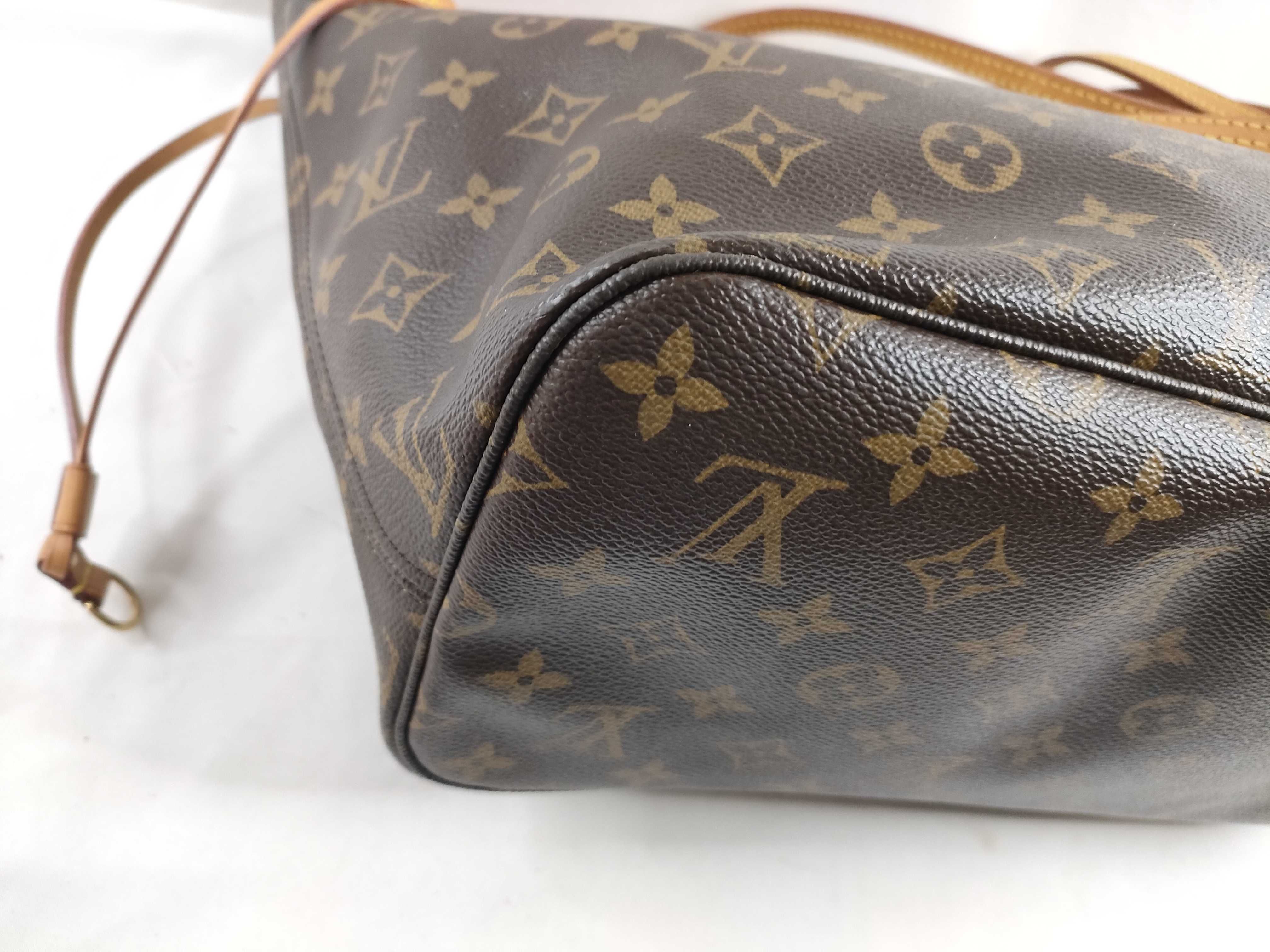 Monogram M40156 Neverfull MM Tote Bag — view 3