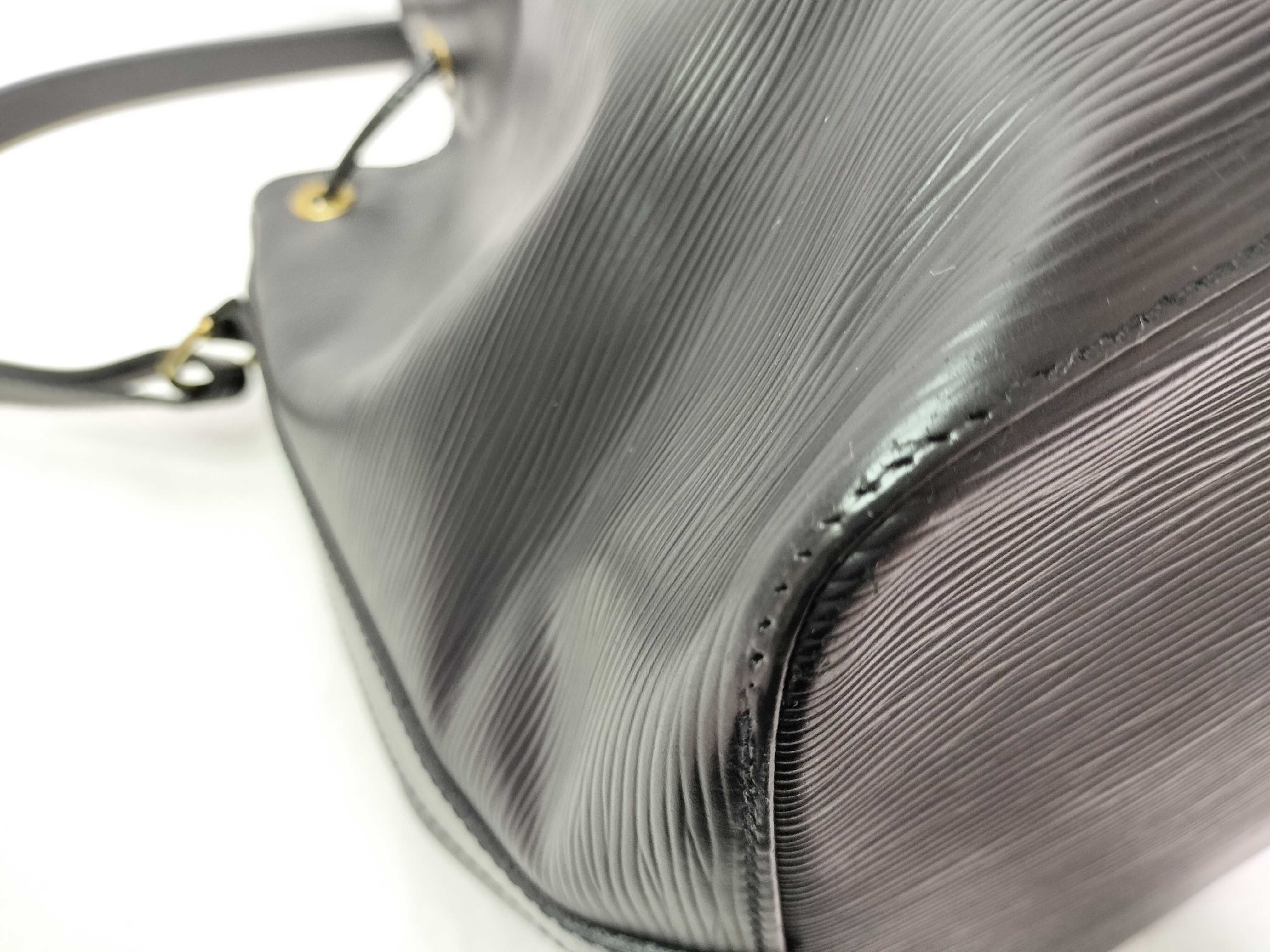 Epi Louis Vuitton Noe Epi M44102 Shoulder Bag — view 11