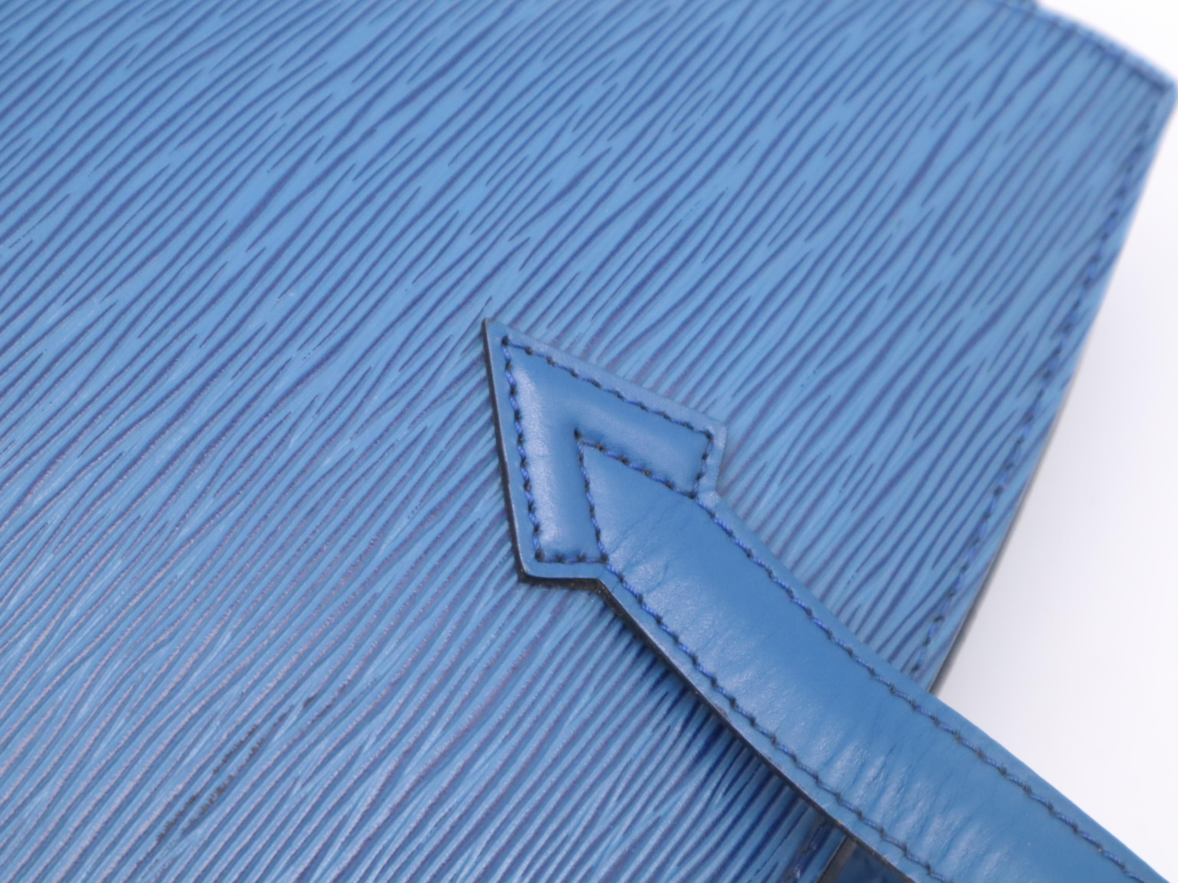 M52275 Epi Saint Jacques Toledo Blue Handbag — view 8