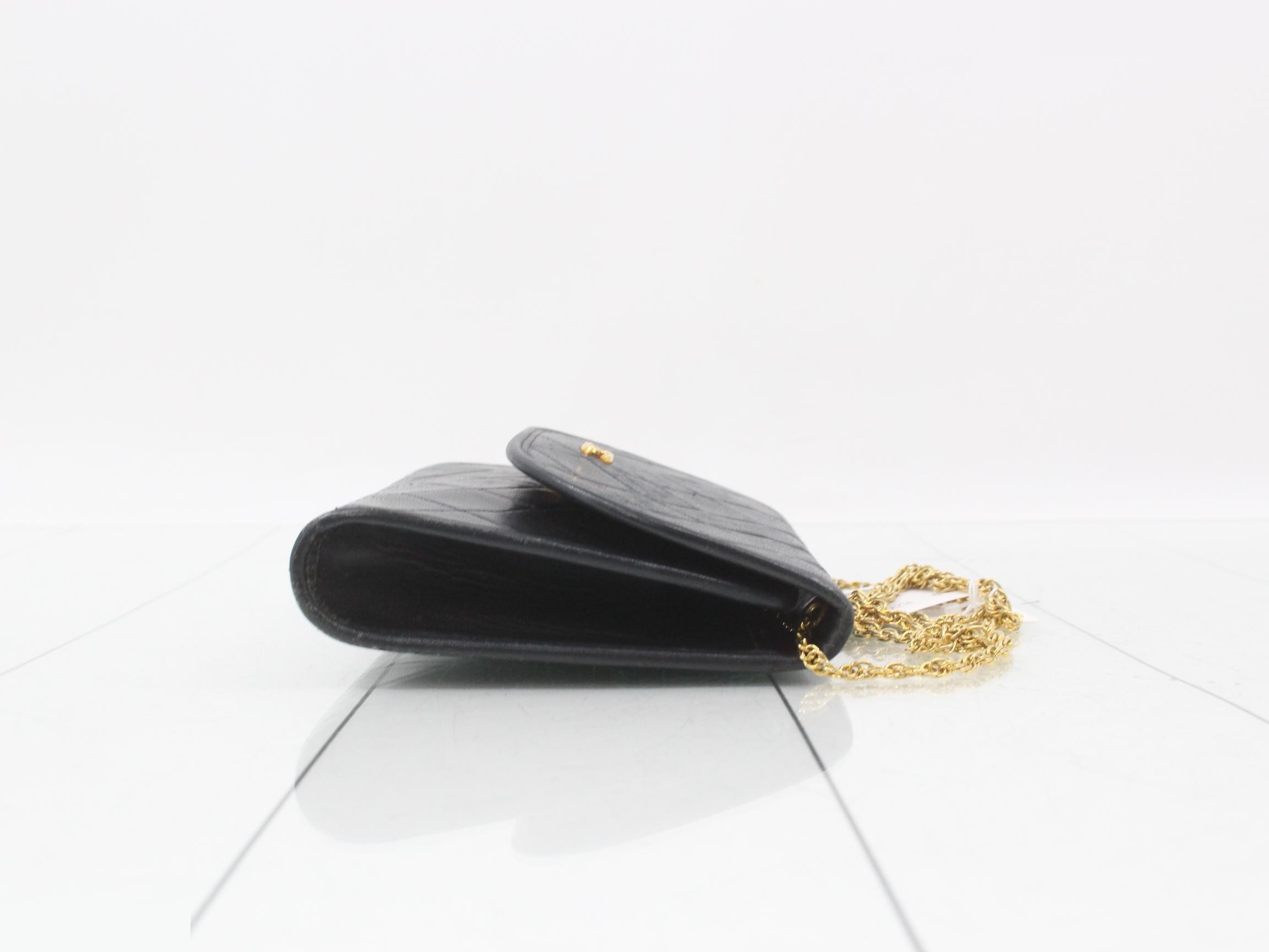 Matelassé Chain Pouch Shoulder Bag — view 3