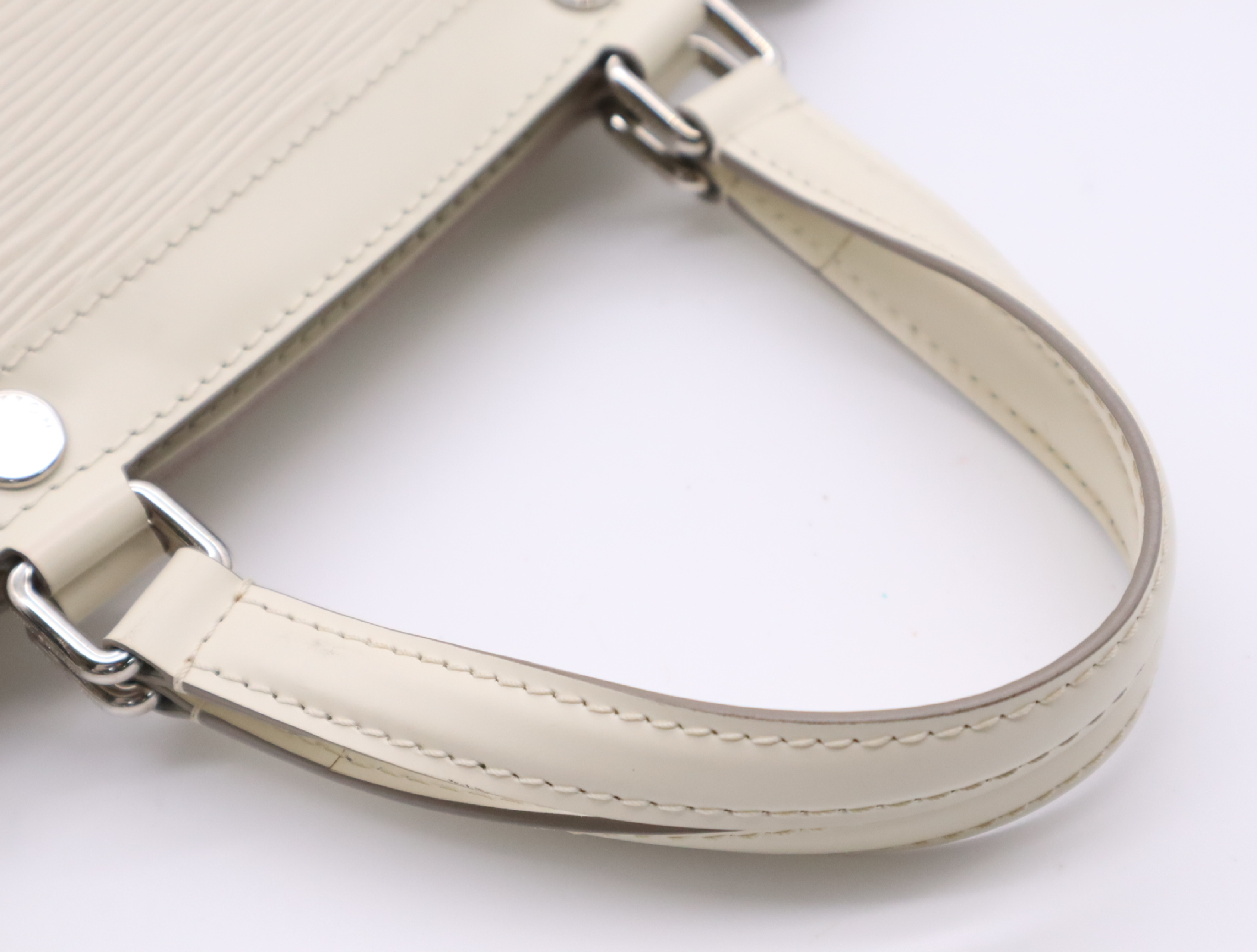 M40330 Epi Blair MM Ivoire Handbag with Shoulder Strap — view 13