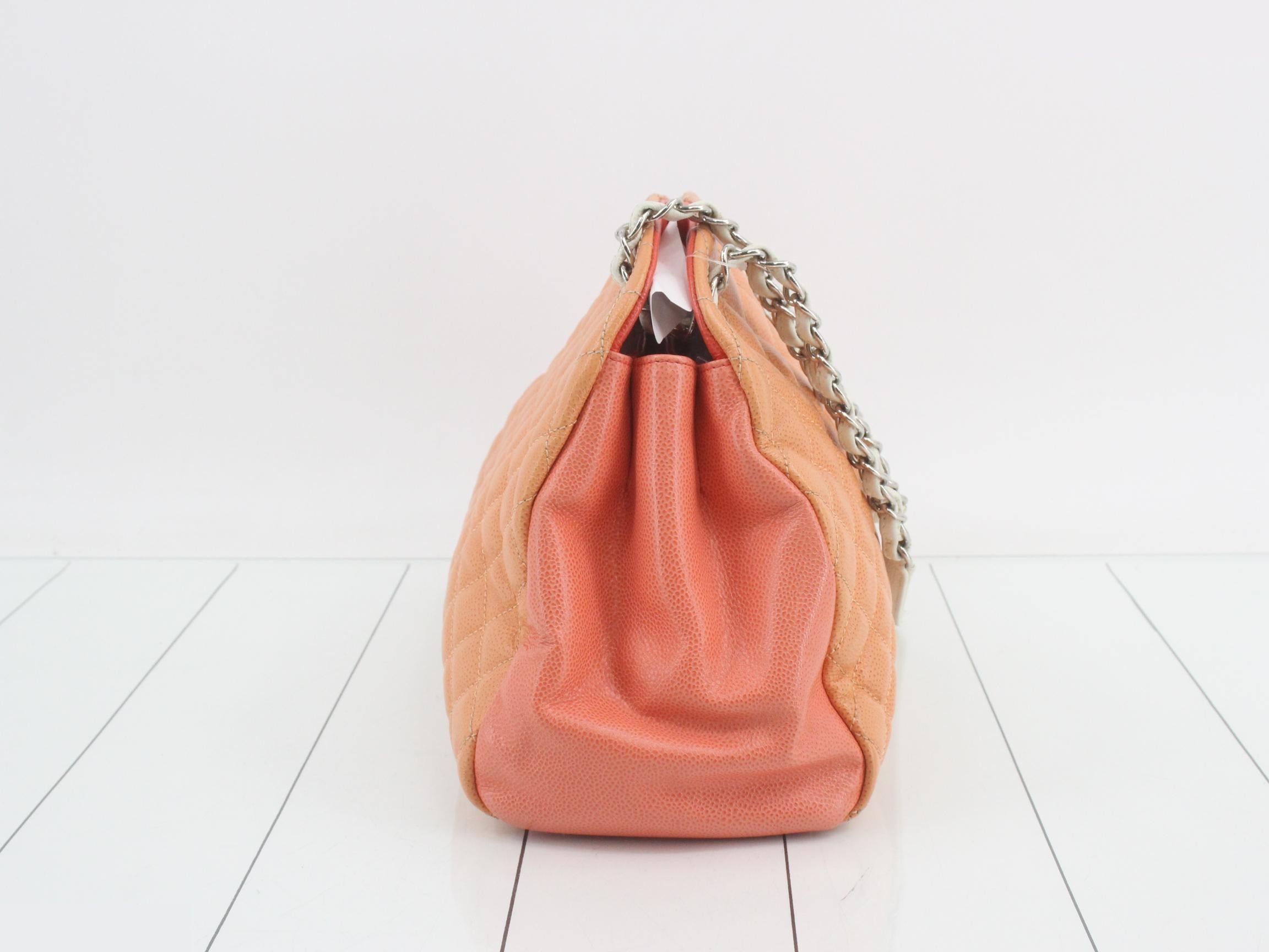 Matelassé Caviar Skin Chain Shoulder Bag — view 3