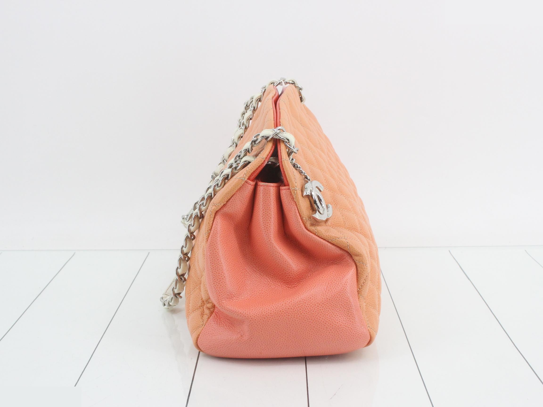 Matelassé Caviar Skin Chain Shoulder Bag — view 4