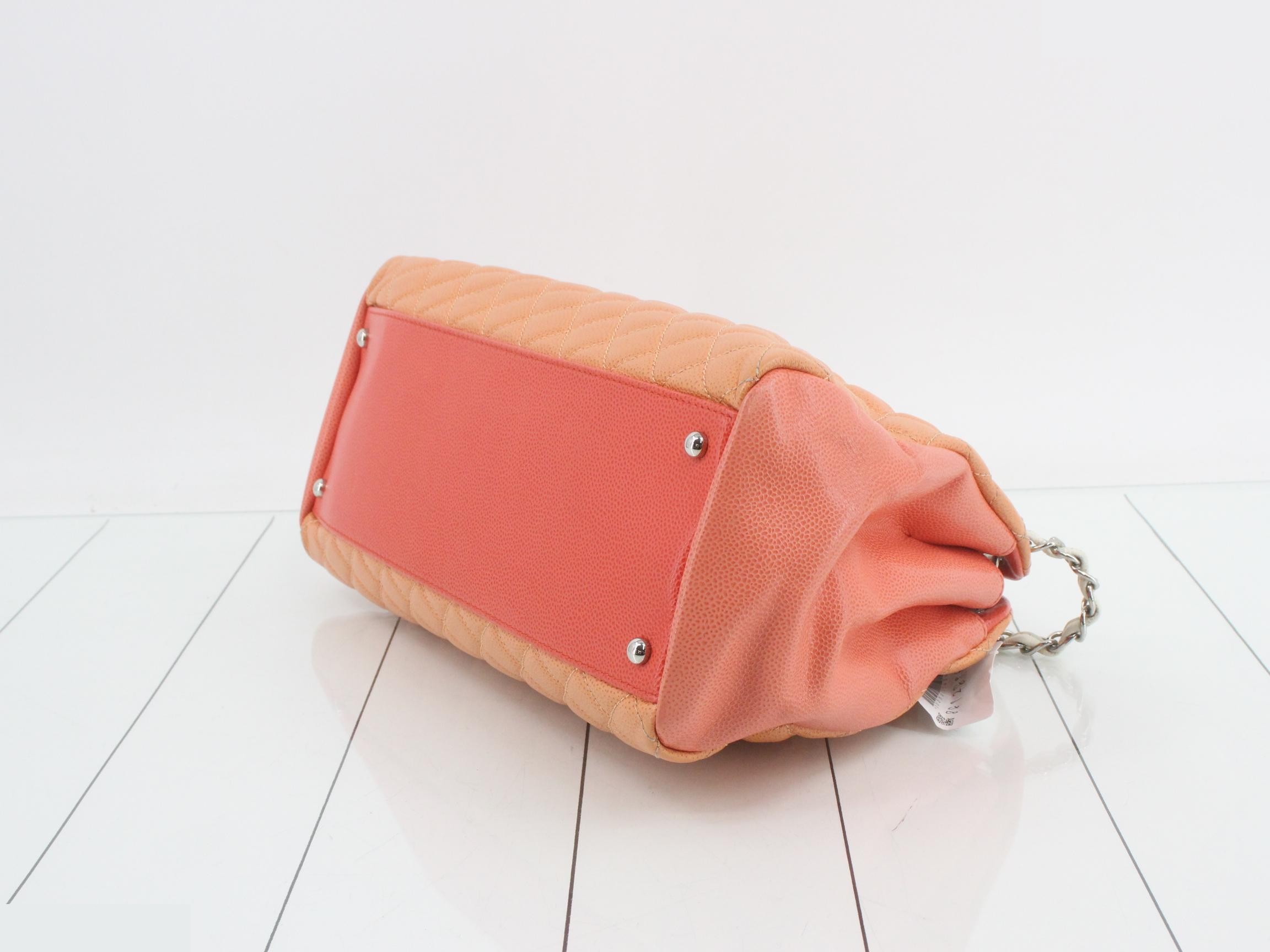Matelassé Caviar Skin Chain Shoulder Bag — view 6