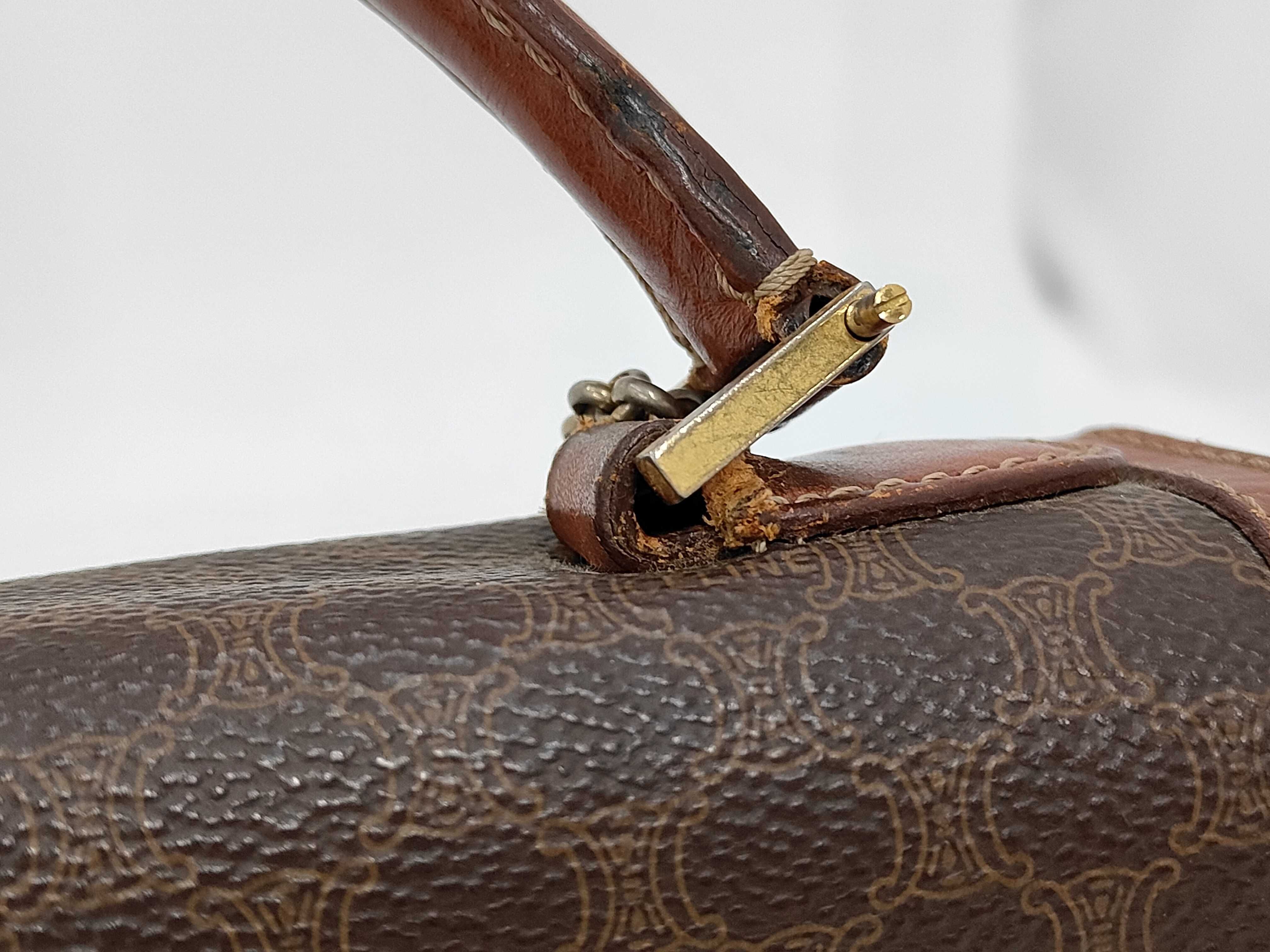 brand handbag — view 3