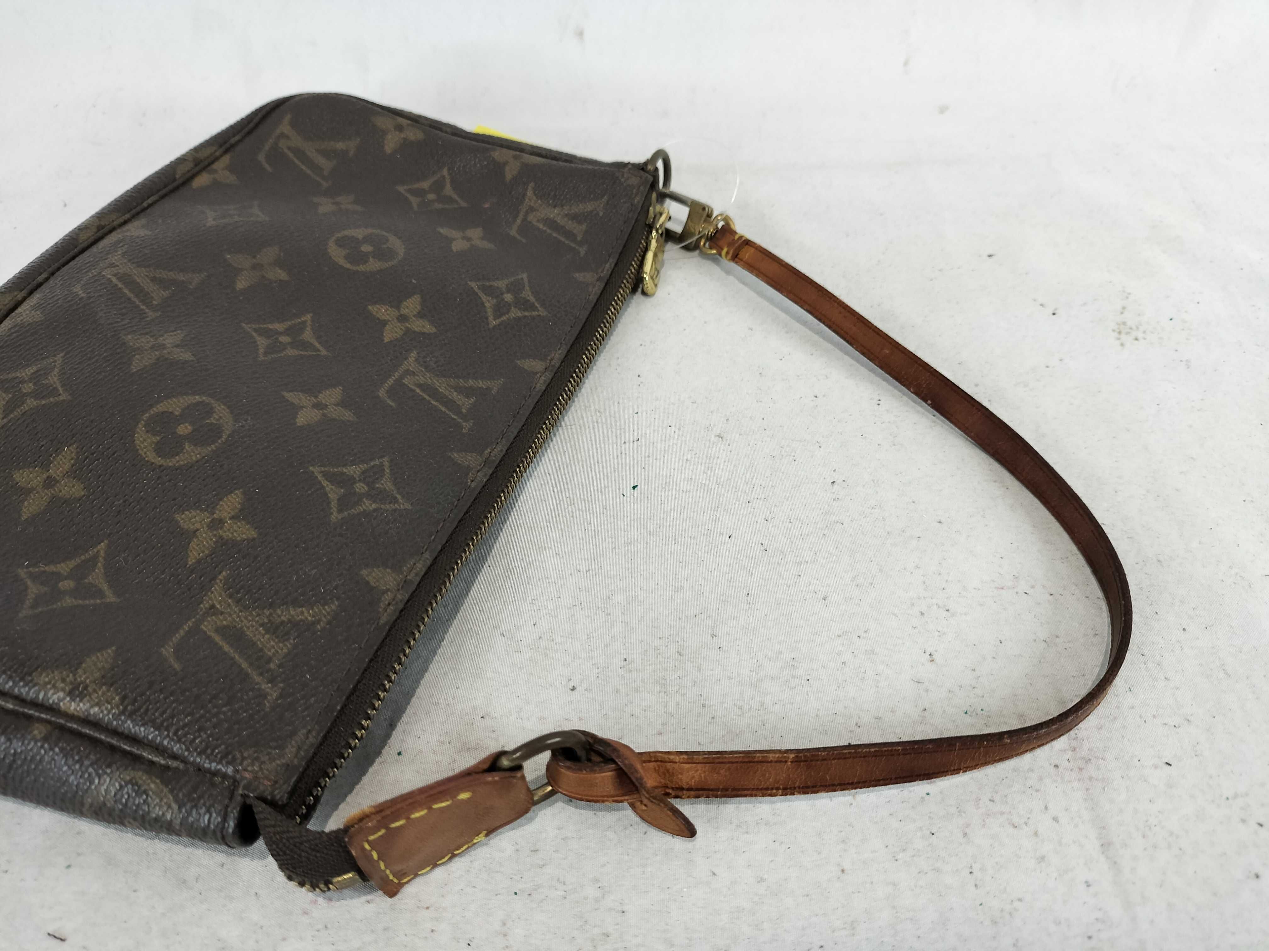 Monogram Accessoires Handbag (20% off) — view 3