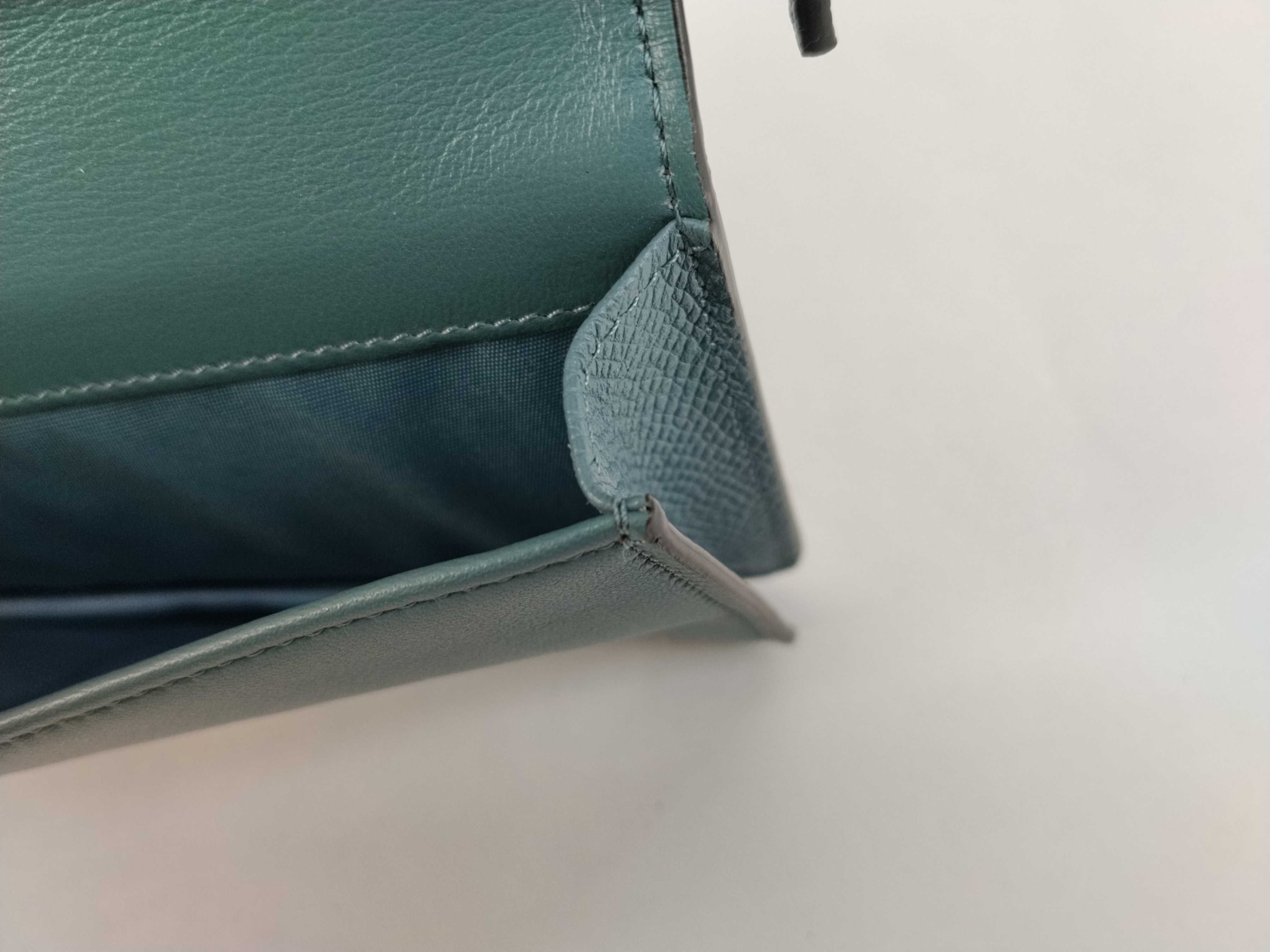 V logo light blue leather round zipper long wallet with box, dust bag, and product tag. — view 13
