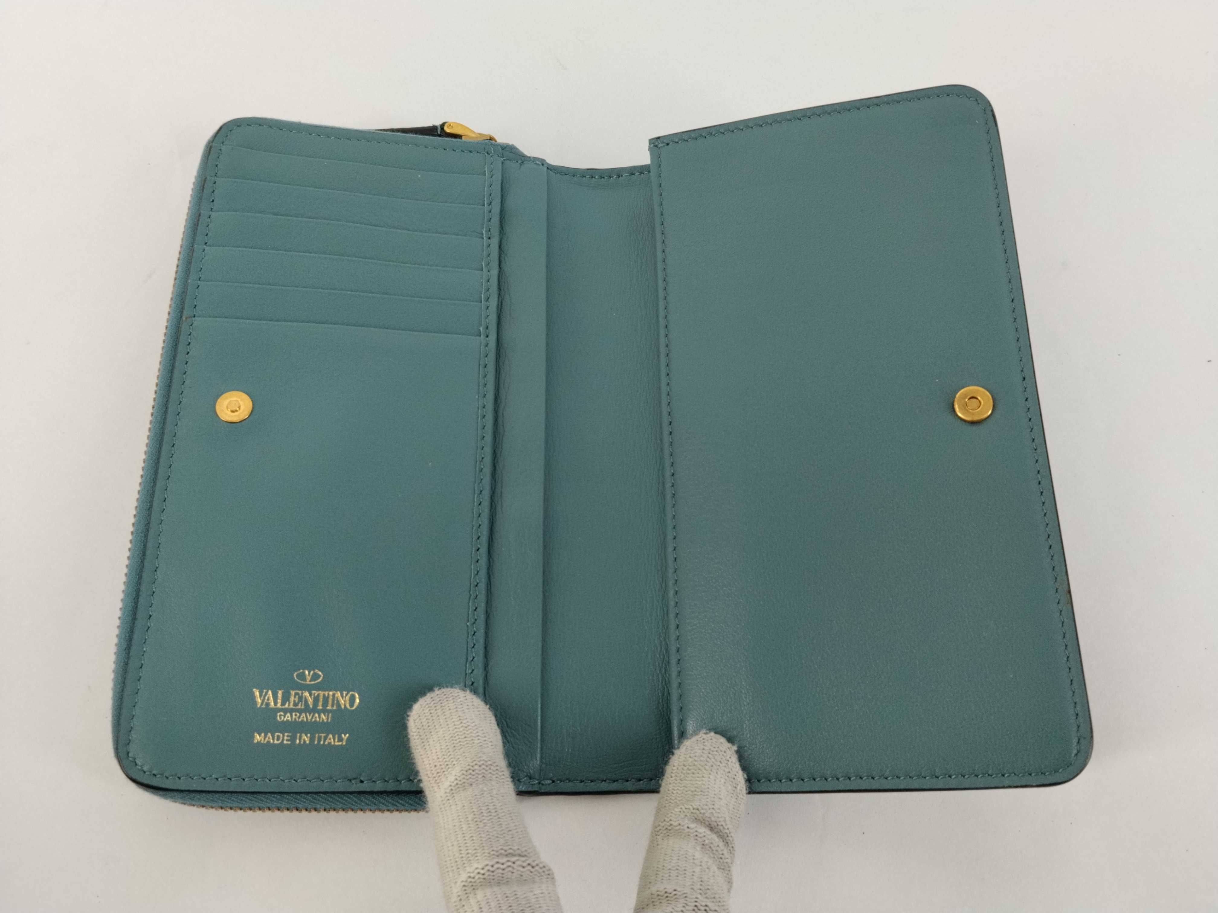 V logo light blue leather round zipper long wallet with box, dust bag, and product tag. — view 10