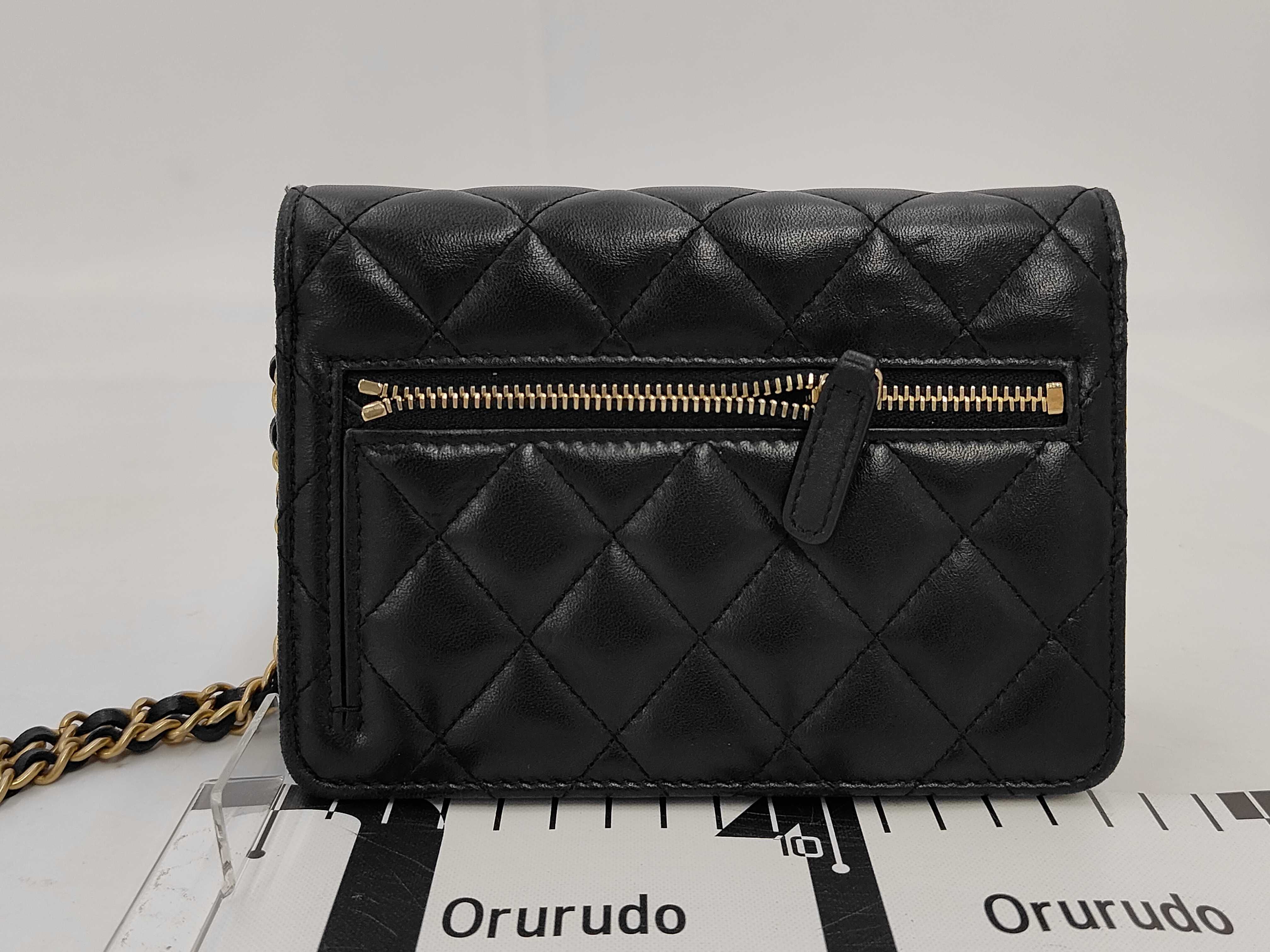 Matelassé Chain Wallet WOC Black Lambskin Gold Hardware Shoulder Bag — view 2