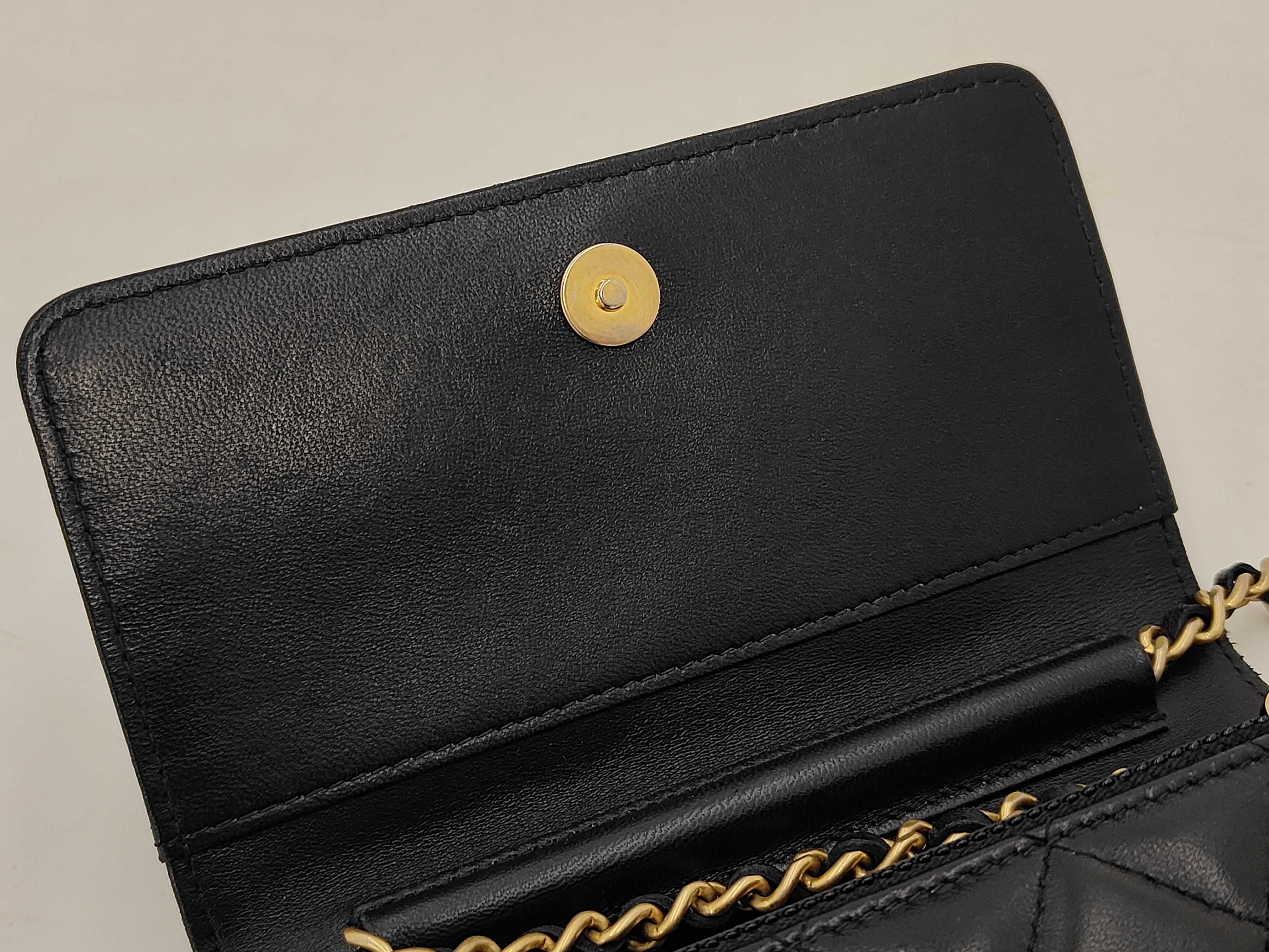 Matelassé Chain Wallet WOC Black Lambskin Gold Hardware Shoulder Bag — view 11